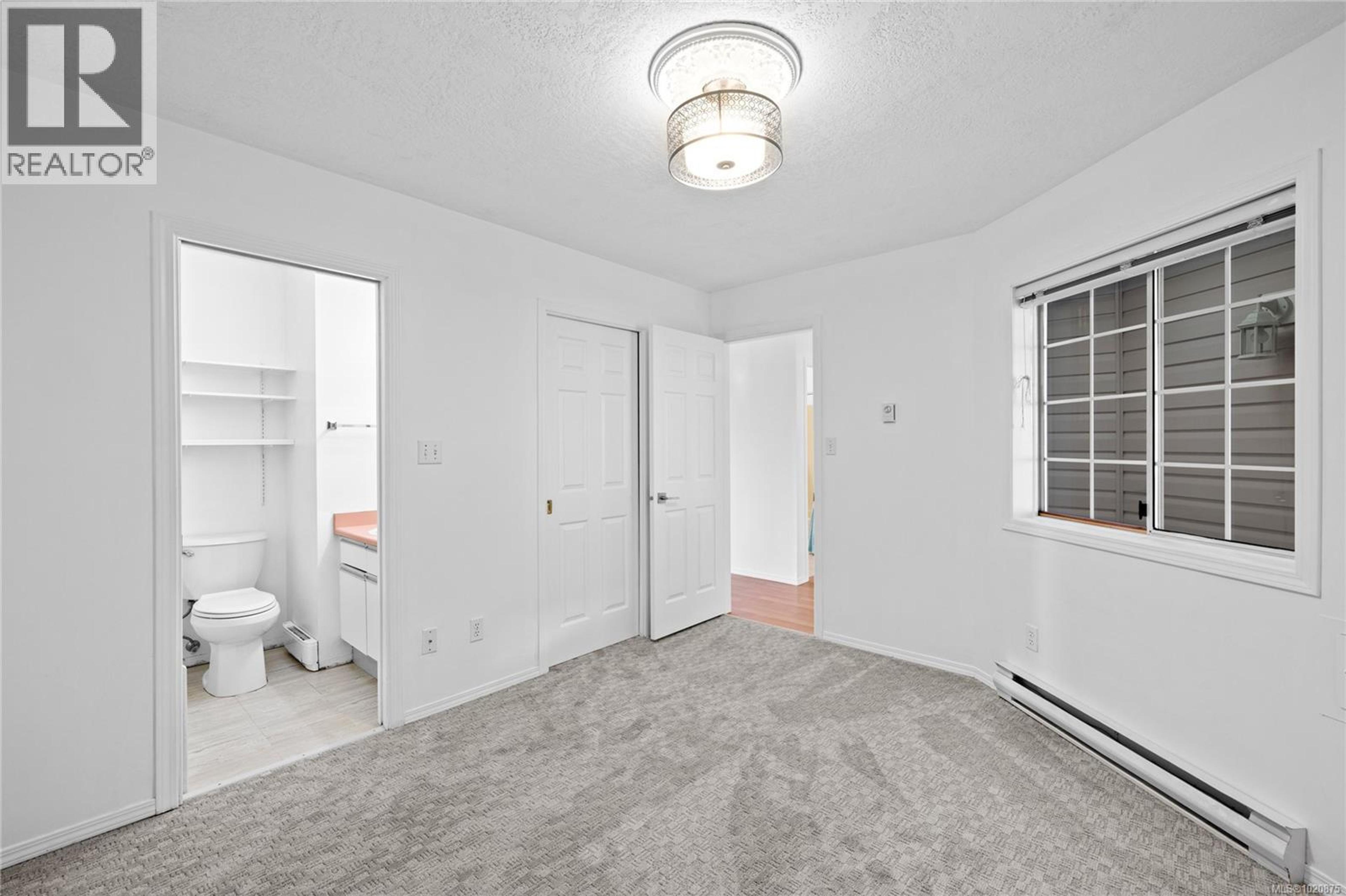 #3 100 FIRST AVE - 17