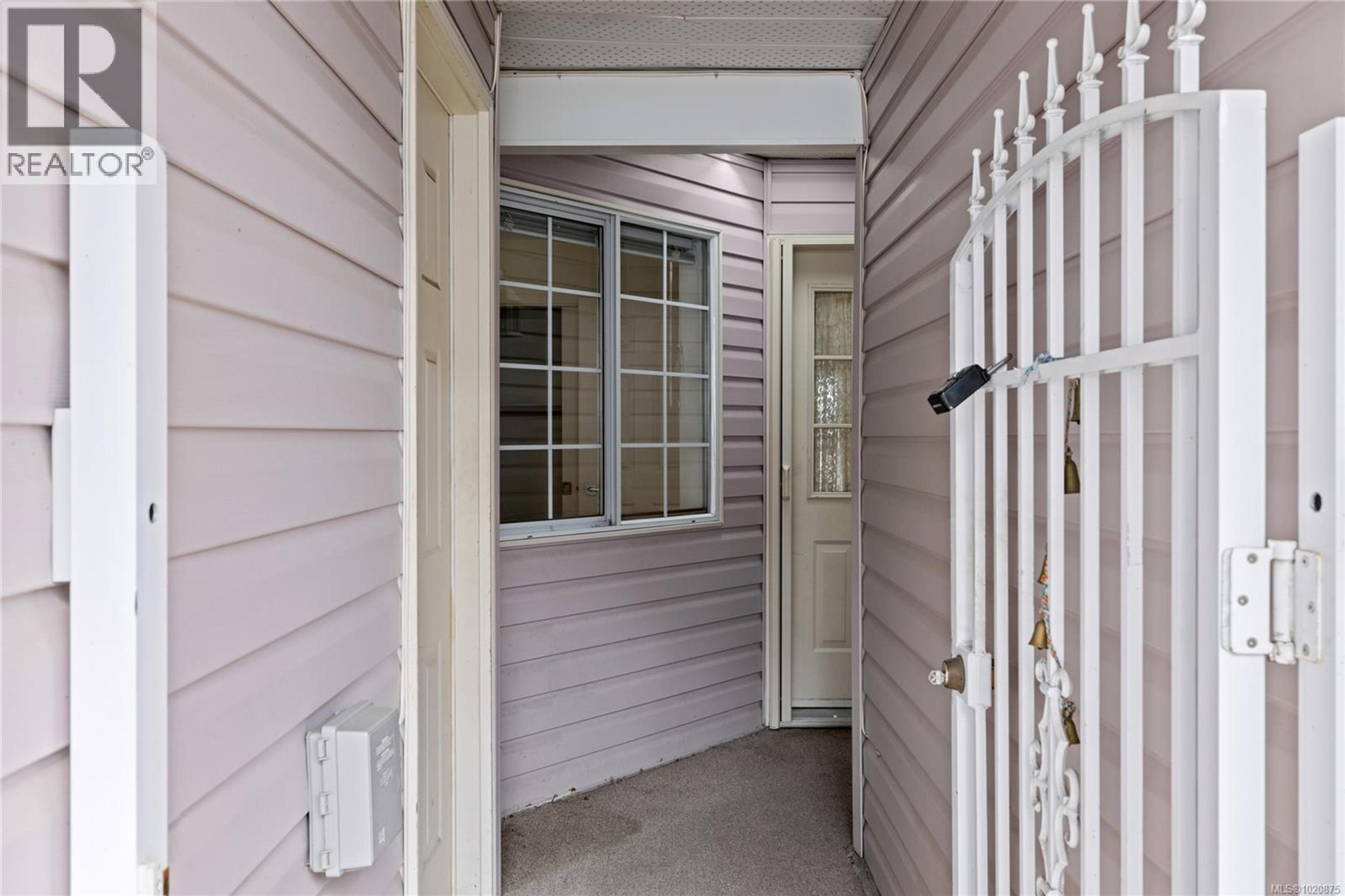 #3 100 FIRST AVE - 4