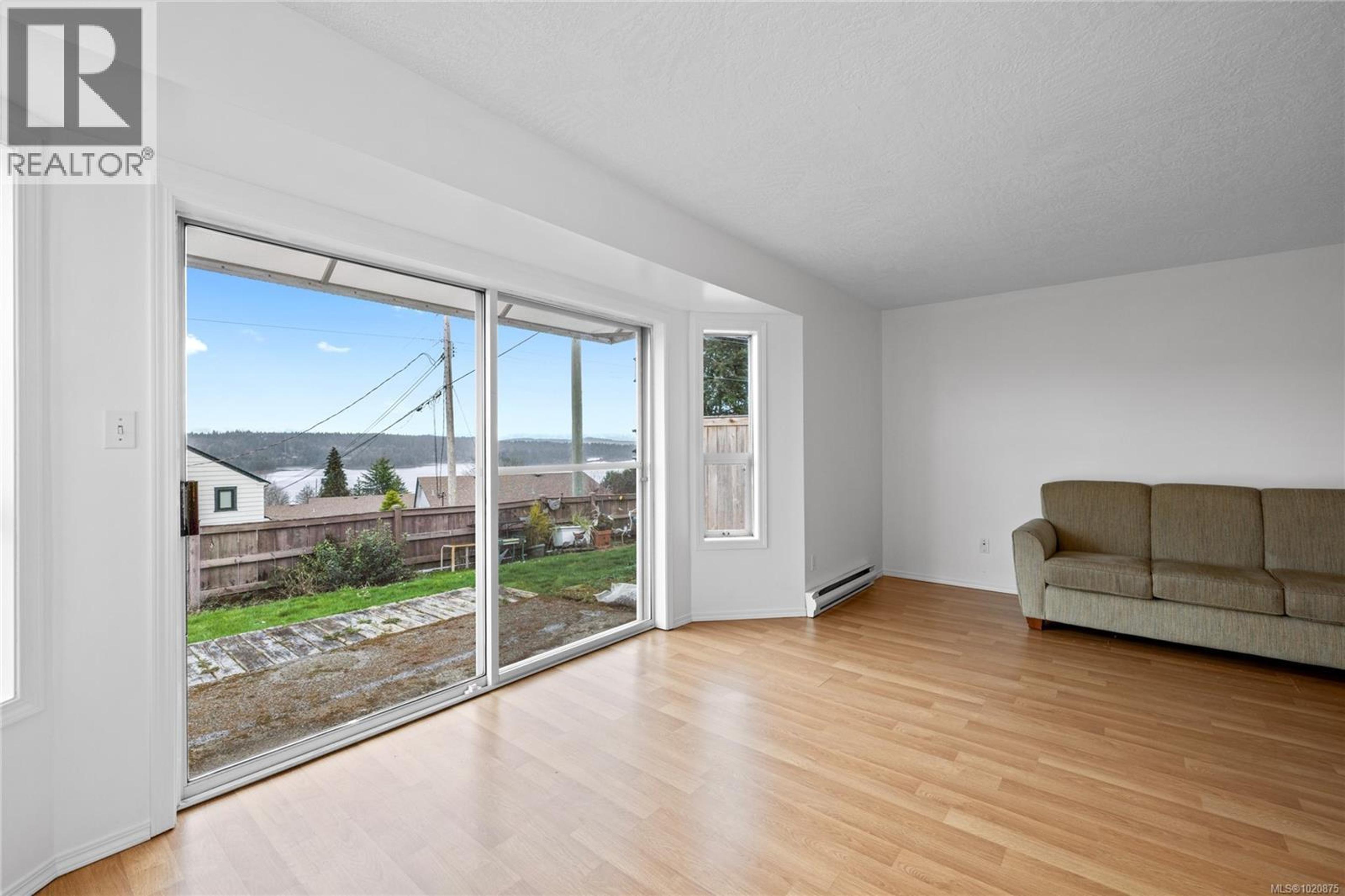 #3 100 FIRST AVE - 6