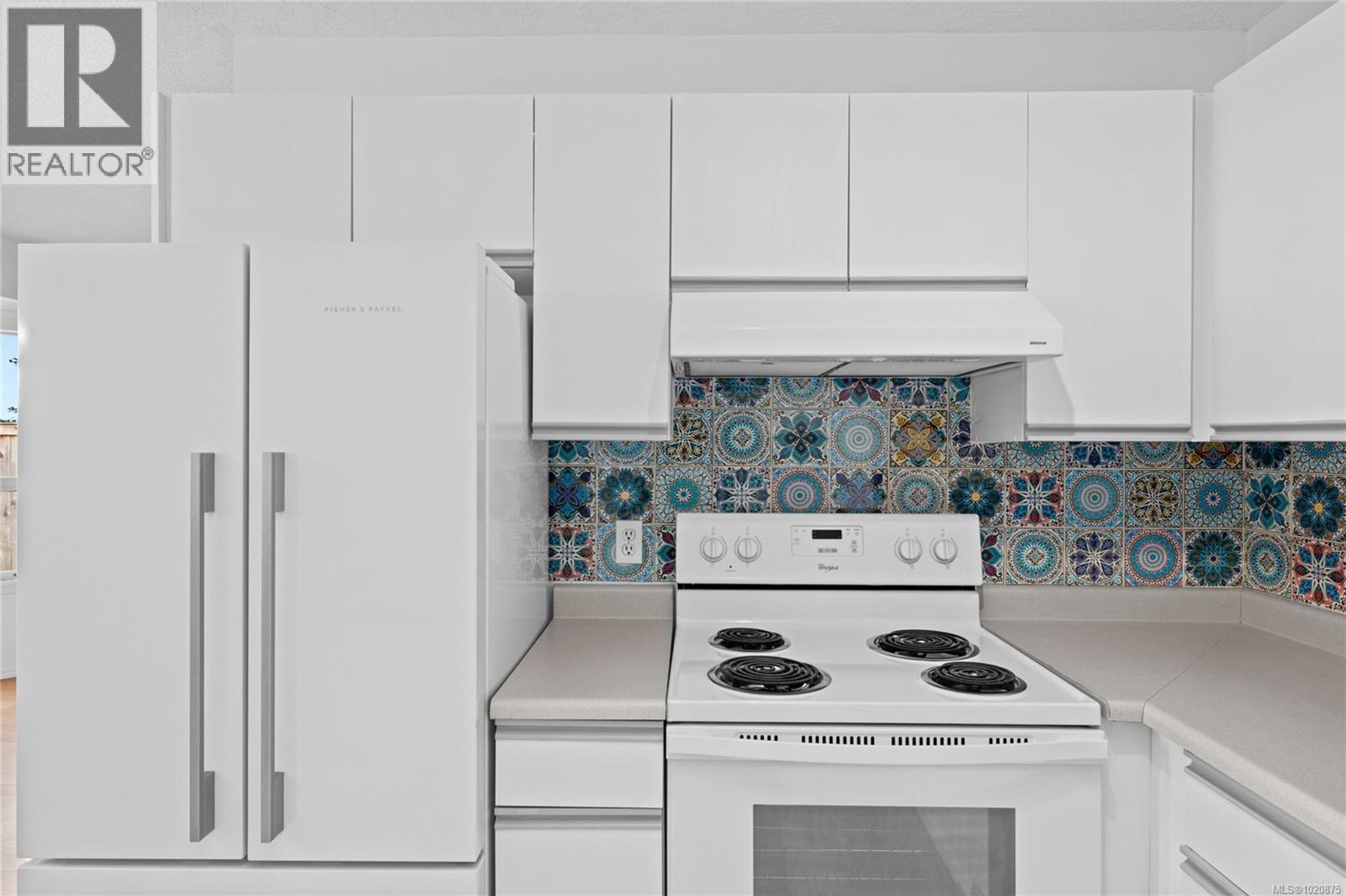 #3 100 FIRST AVE - 9