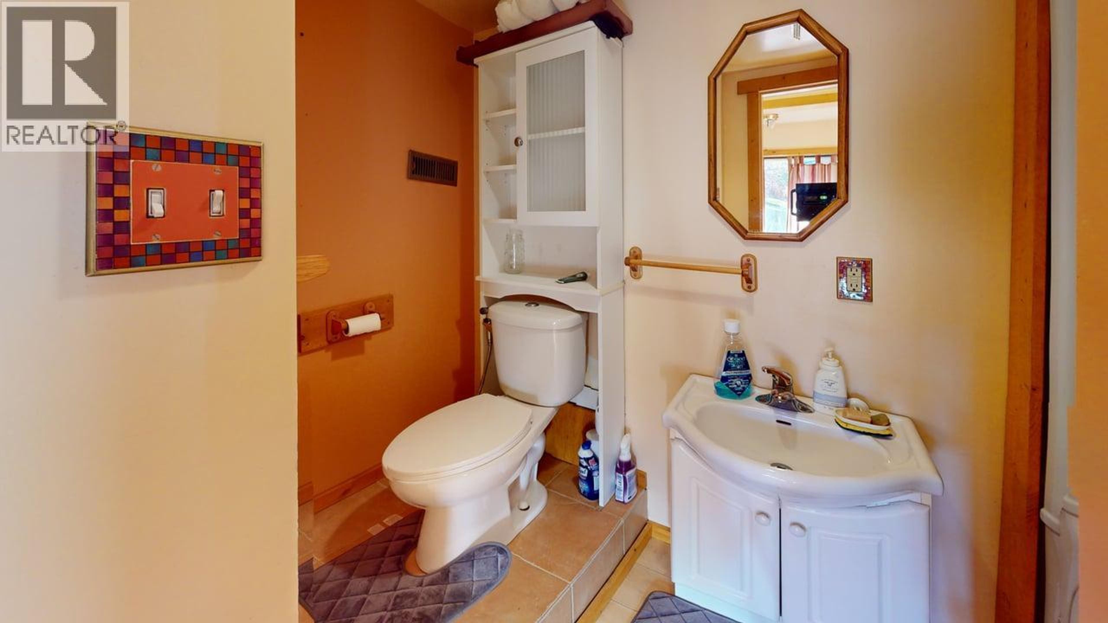 1684 LEROI AVENUE - 12