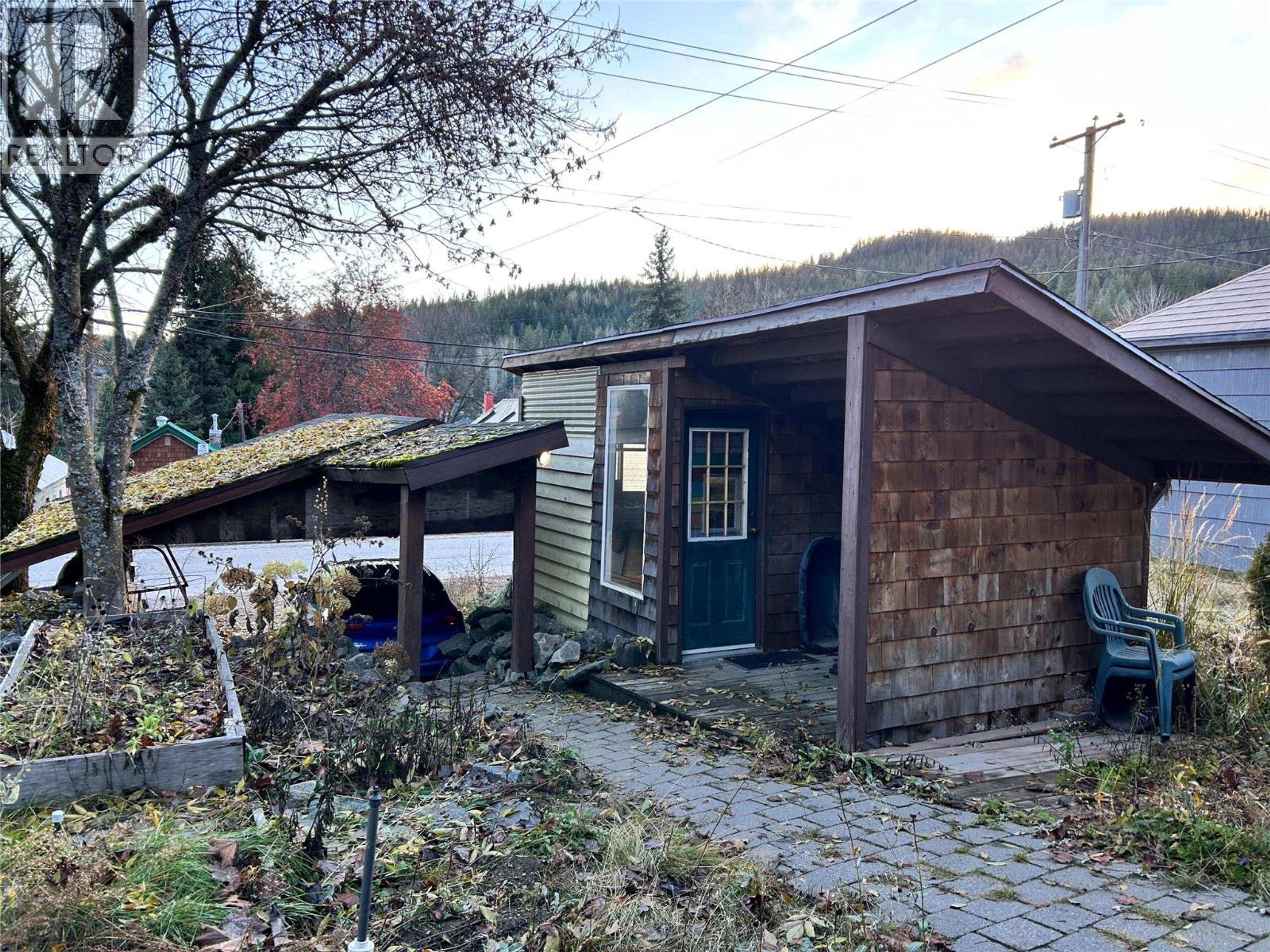 1684 LEROI AVENUE - 43