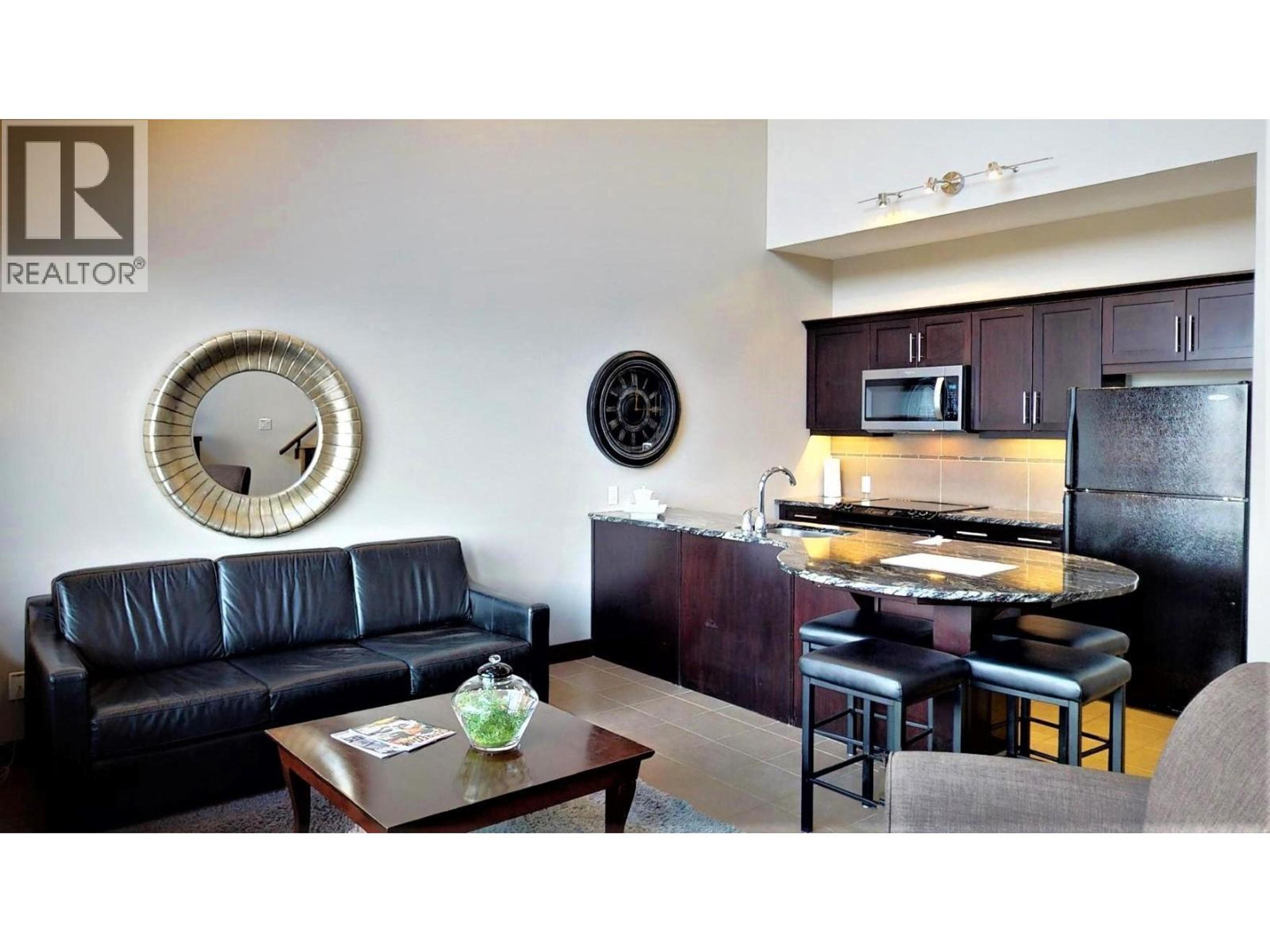 #735 M1 700 BIGHORN BOULEVARD - 17