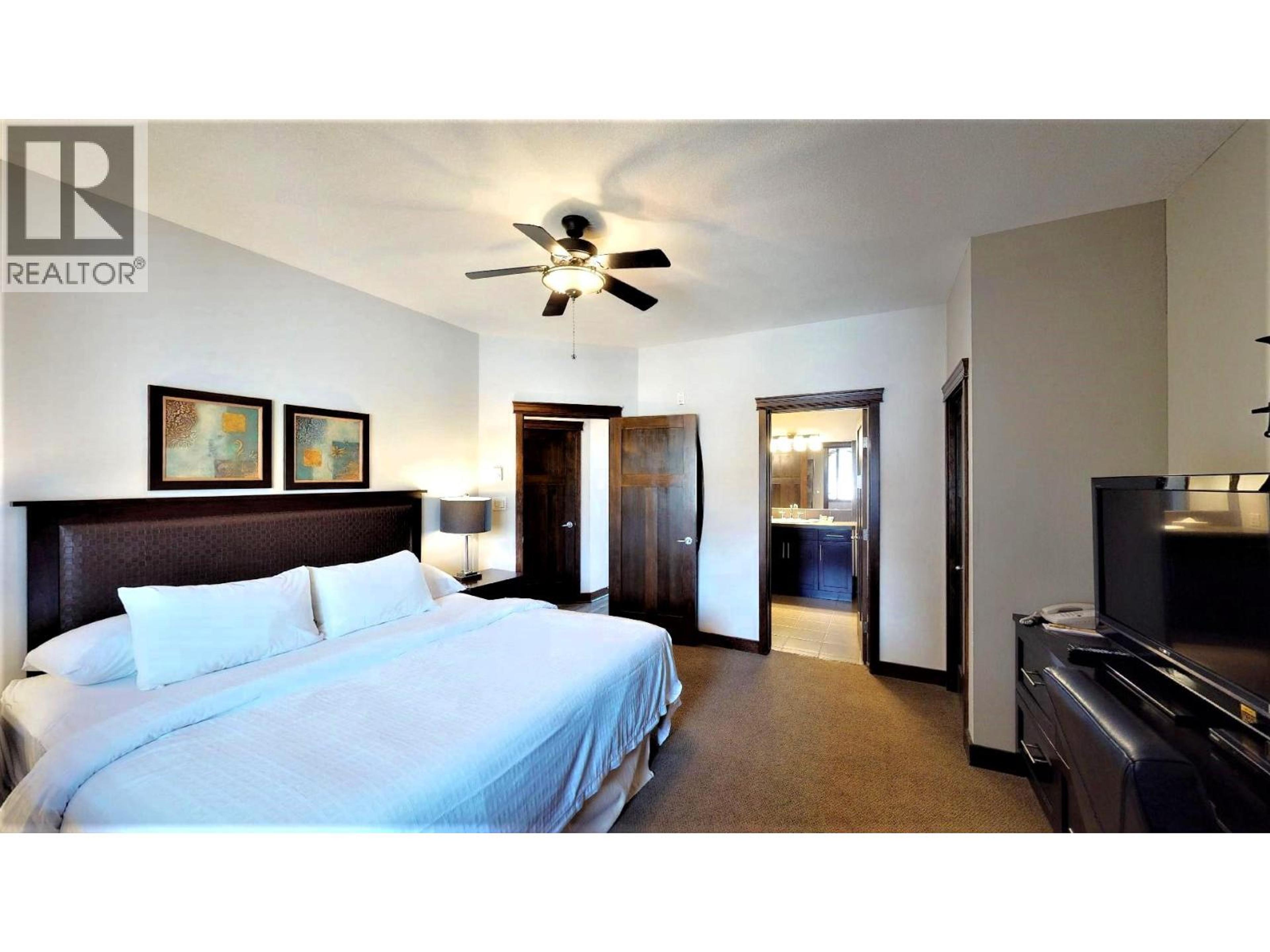 #735 M1 700 BIGHORN BOULEVARD - 26