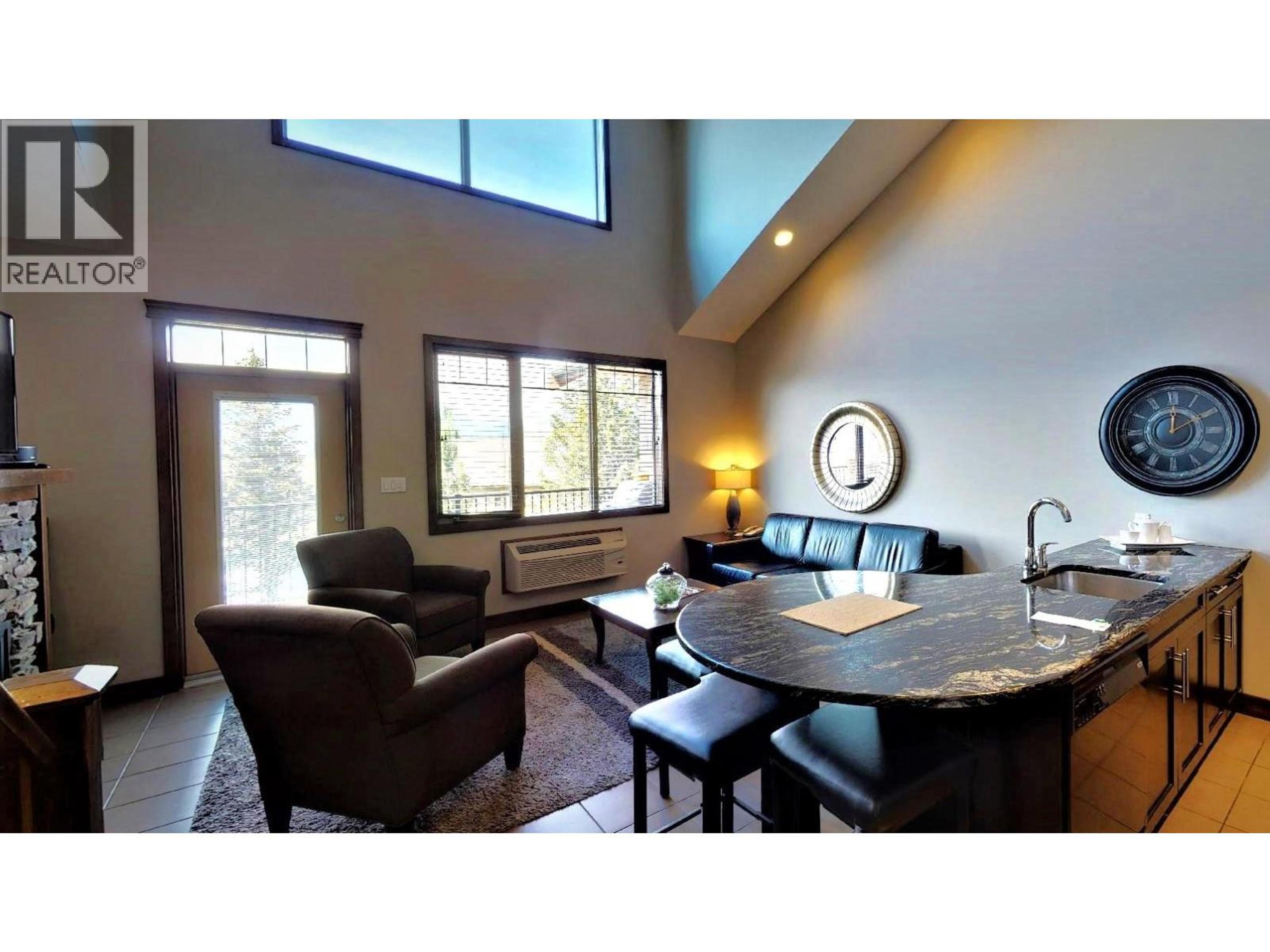 #735 M1 700 BIGHORN BOULEVARD - 20