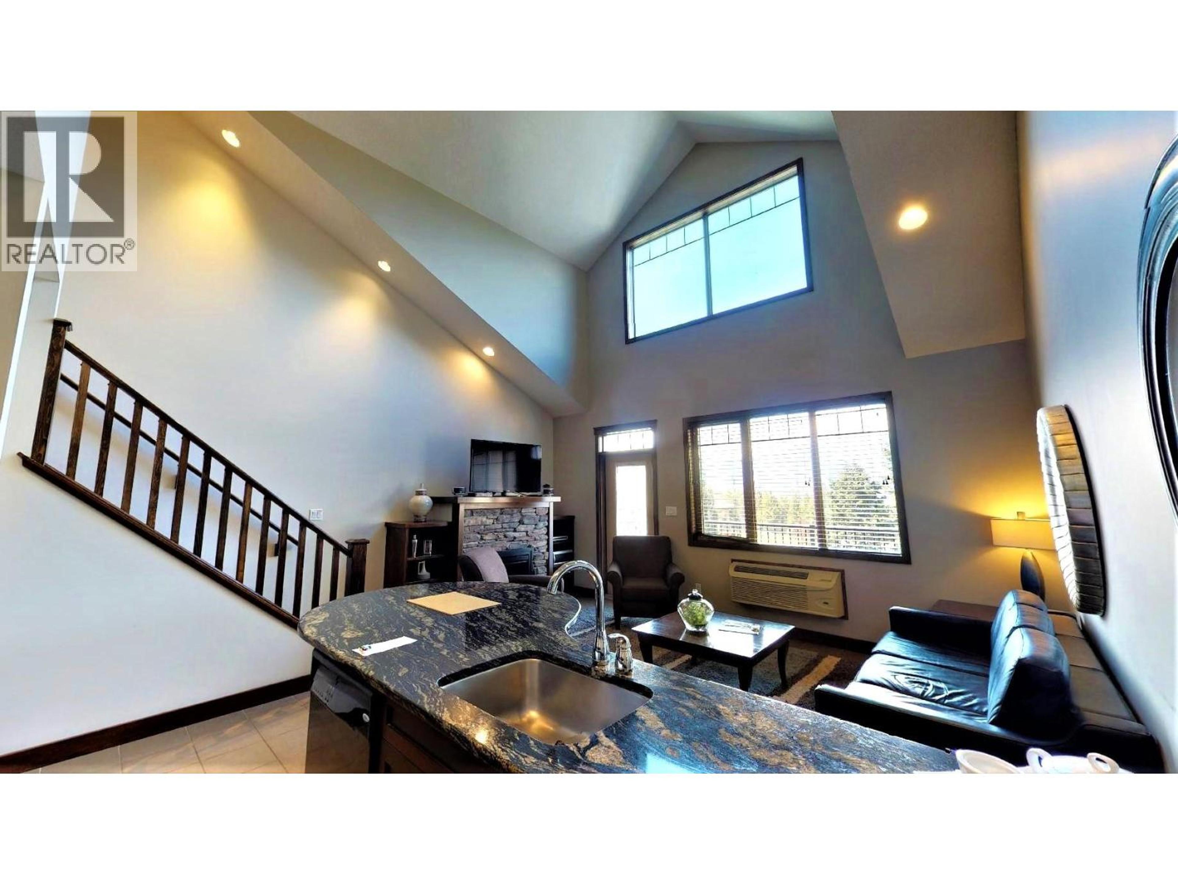 #735 M1 700 BIGHORN BOULEVARD - 7