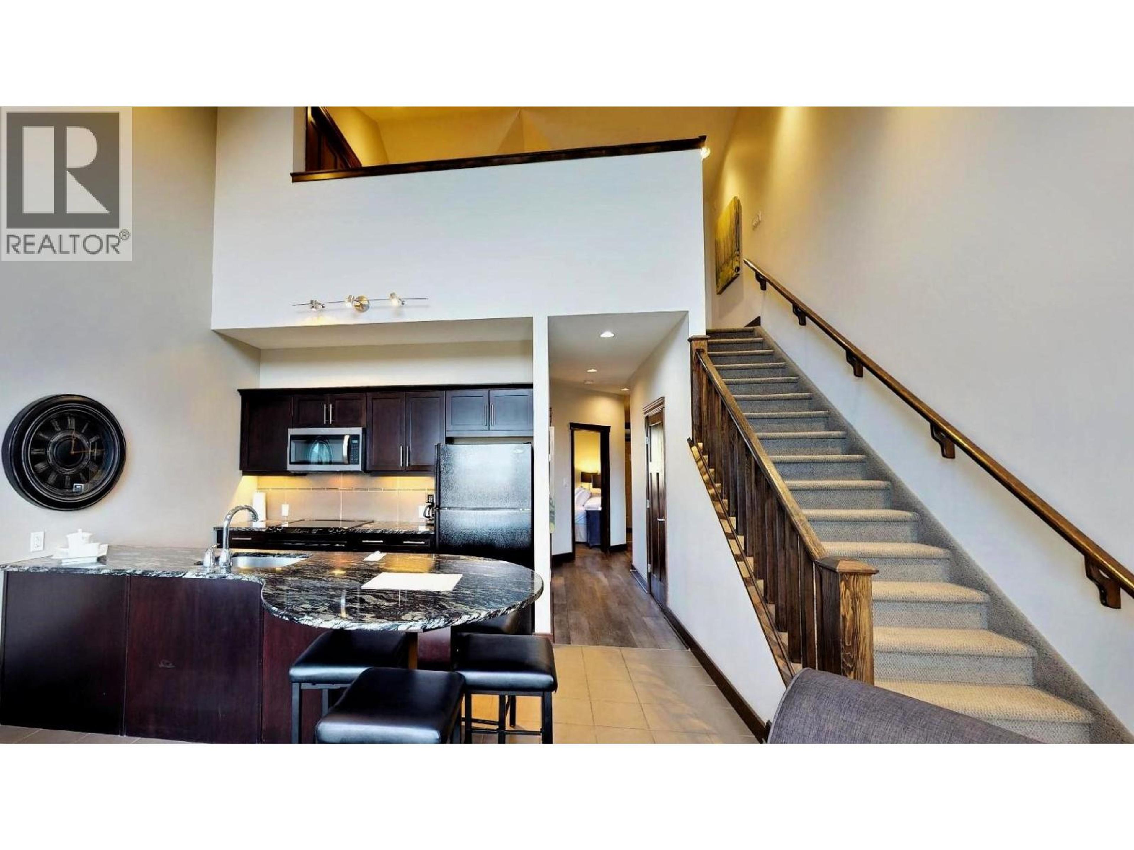 #735 M1 700 BIGHORN BOULEVARD - 16