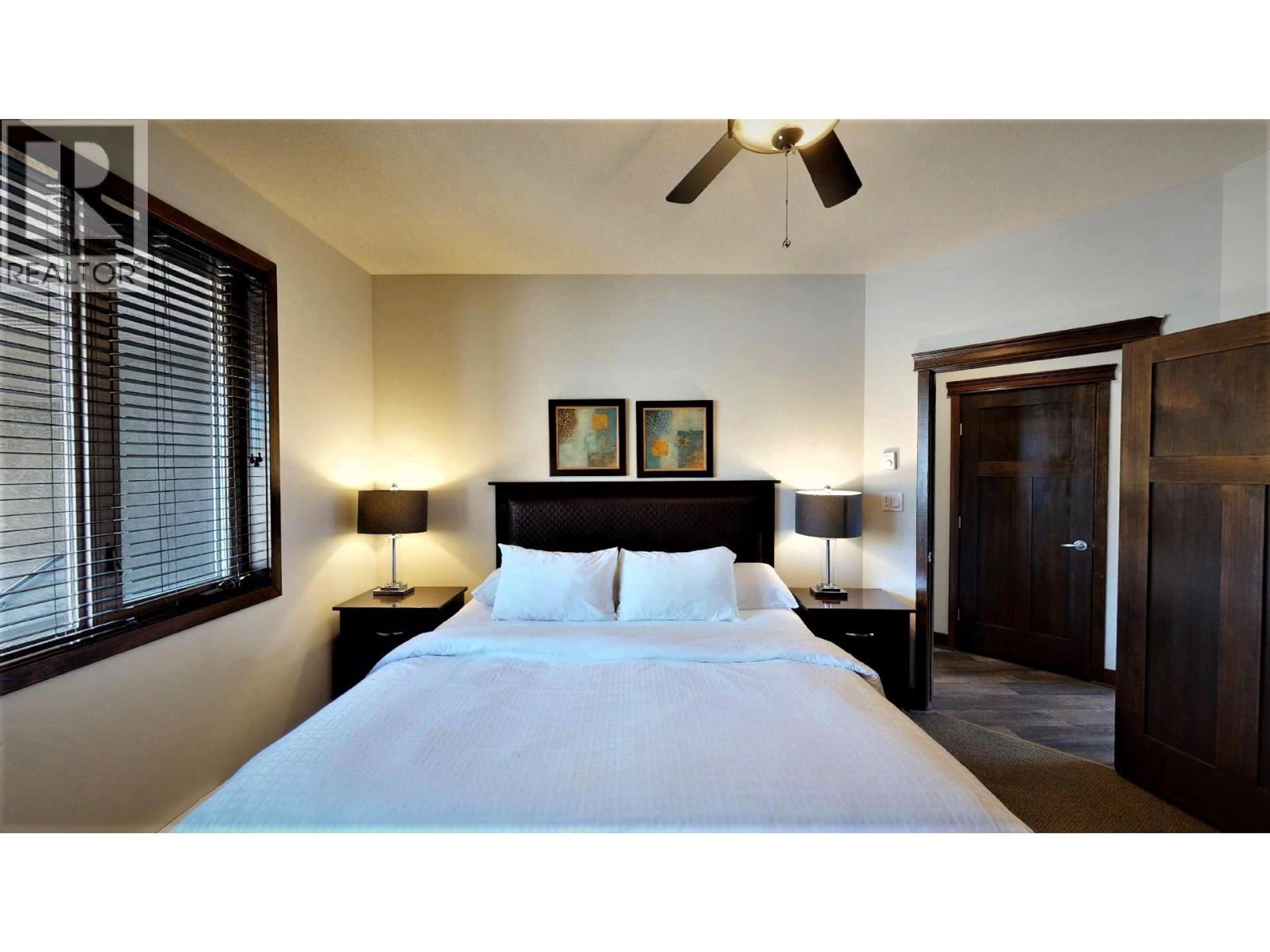 #735 M1 700 BIGHORN BOULEVARD - 25