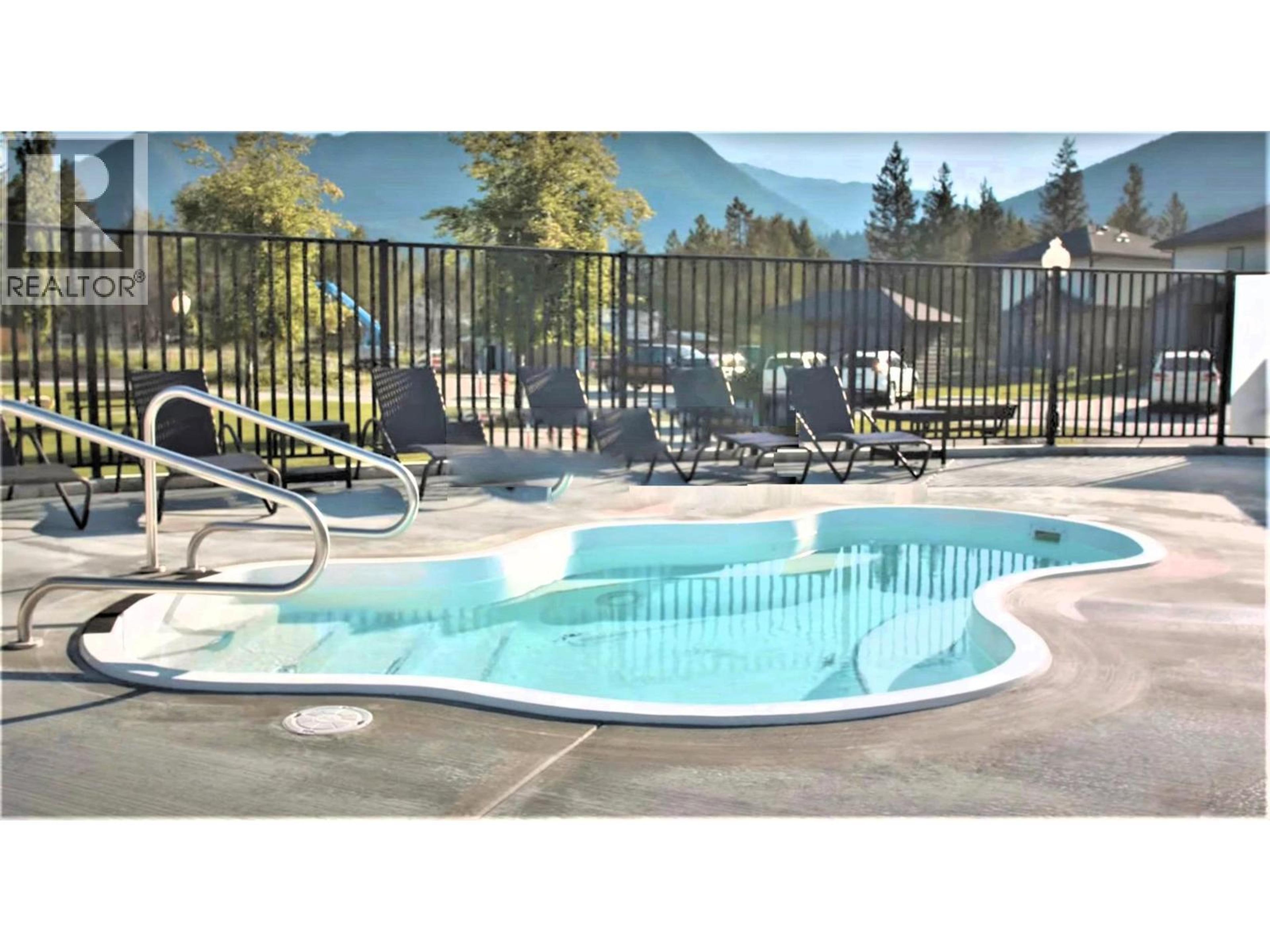 #735 M1 700 BIGHORN BOULEVARD - 64