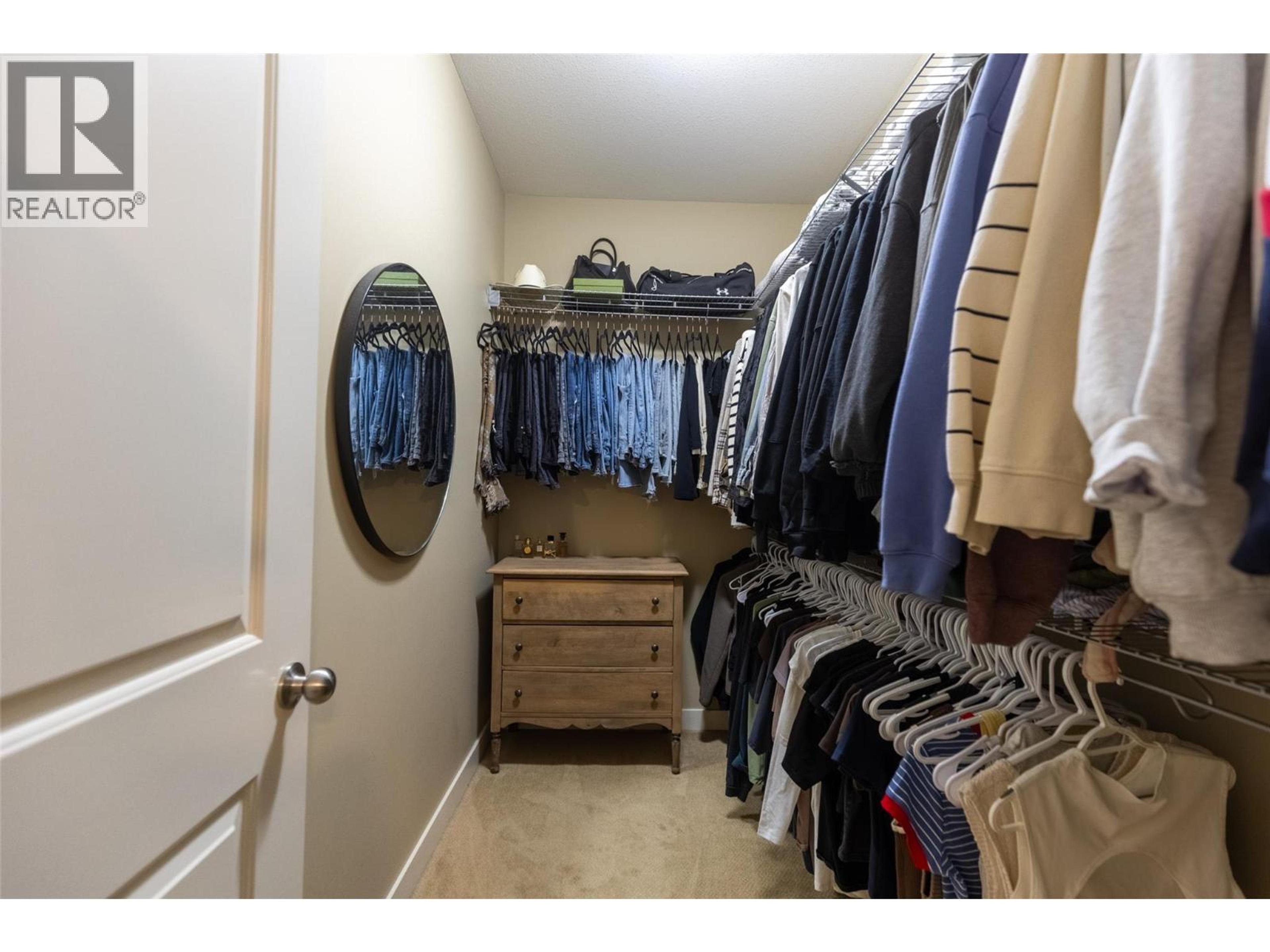 #104 1330 WHITEWOOD CRESCENT - 41