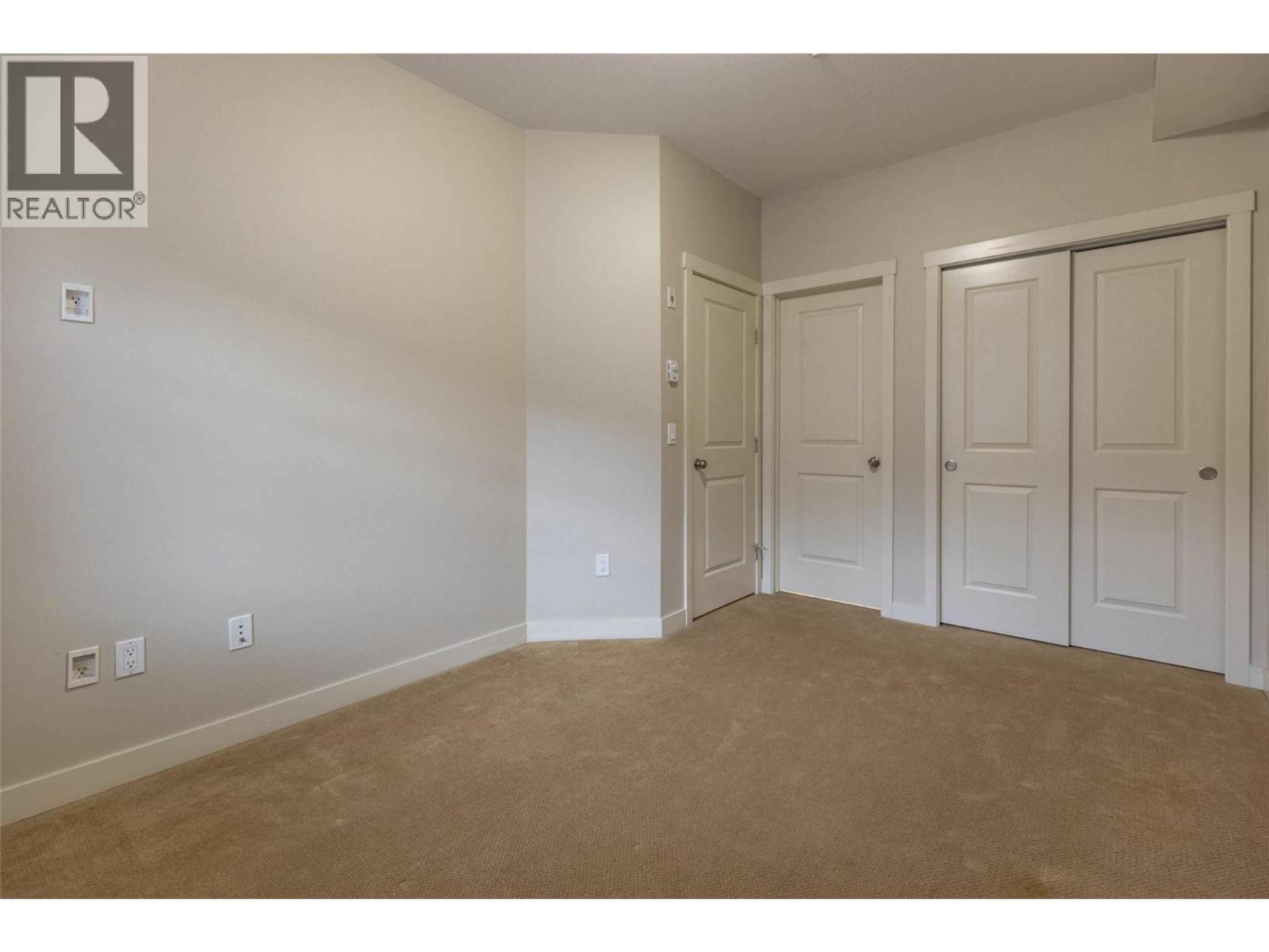 #104 1330 WHITEWOOD CRESCENT - 49