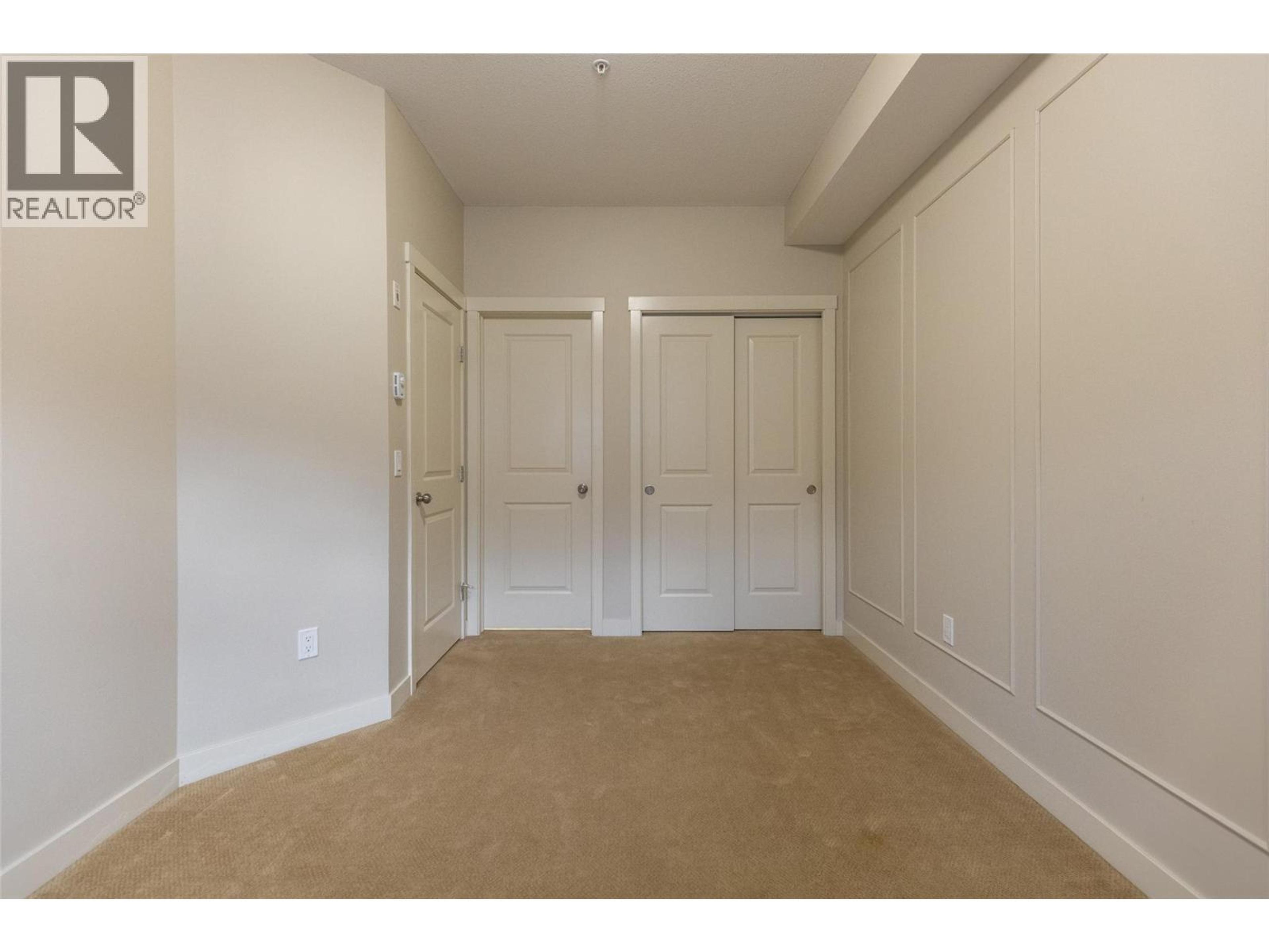 #104 1330 WHITEWOOD CRESCENT - 45