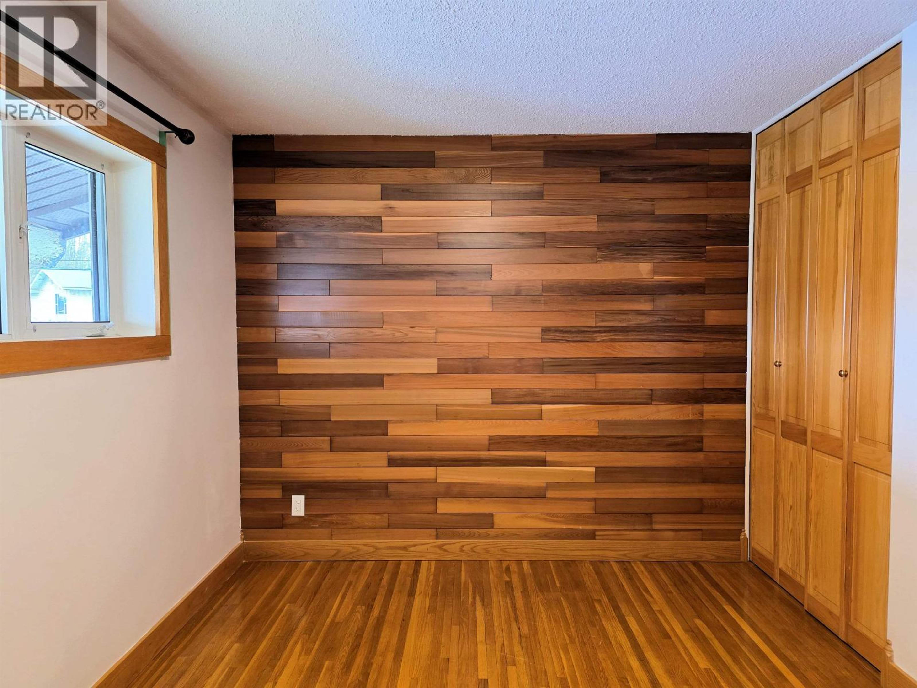 10 MCDONALD AVENUE - 17