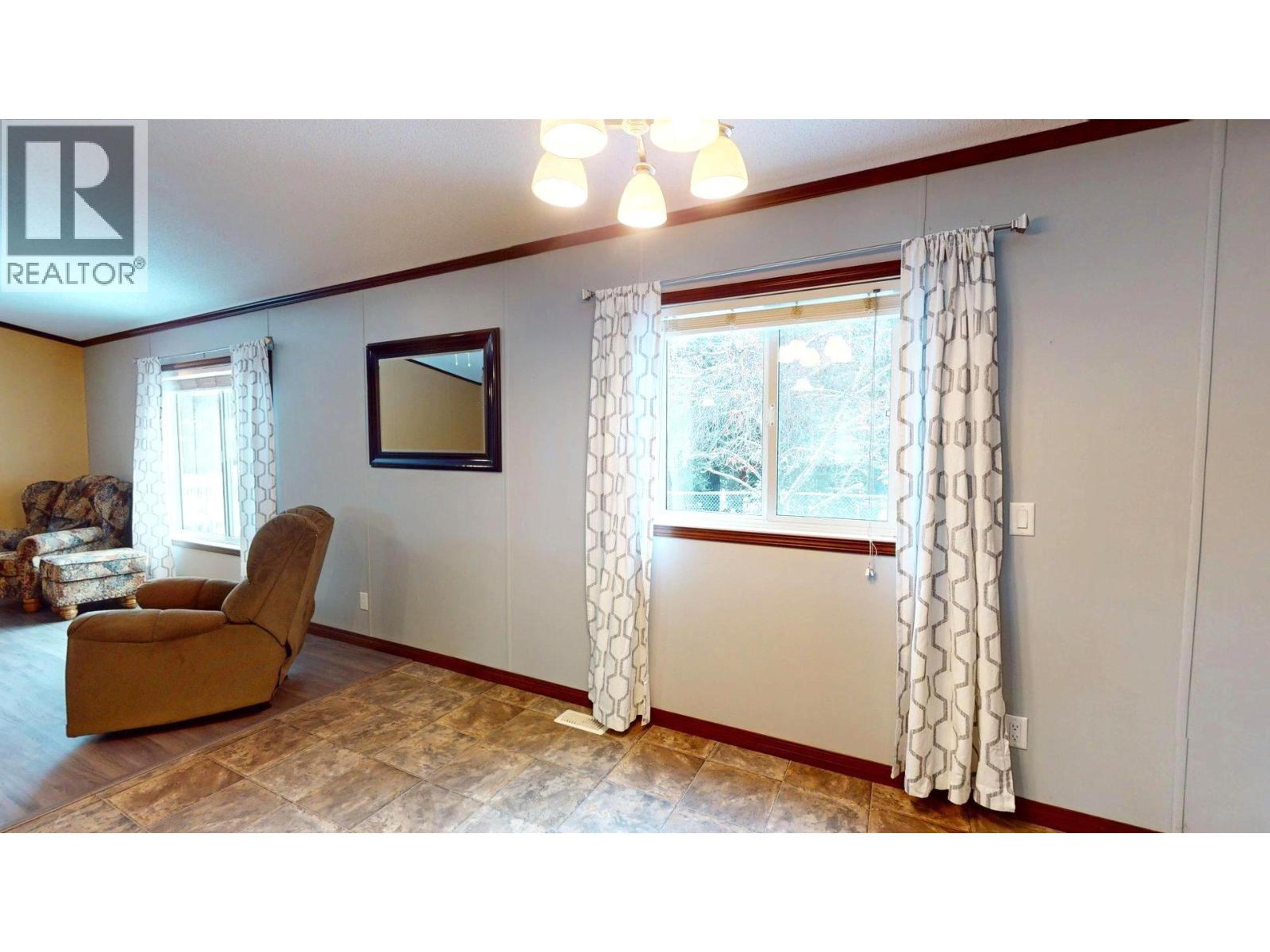 35 WILDERNESS HEIGHTS WAY - 15