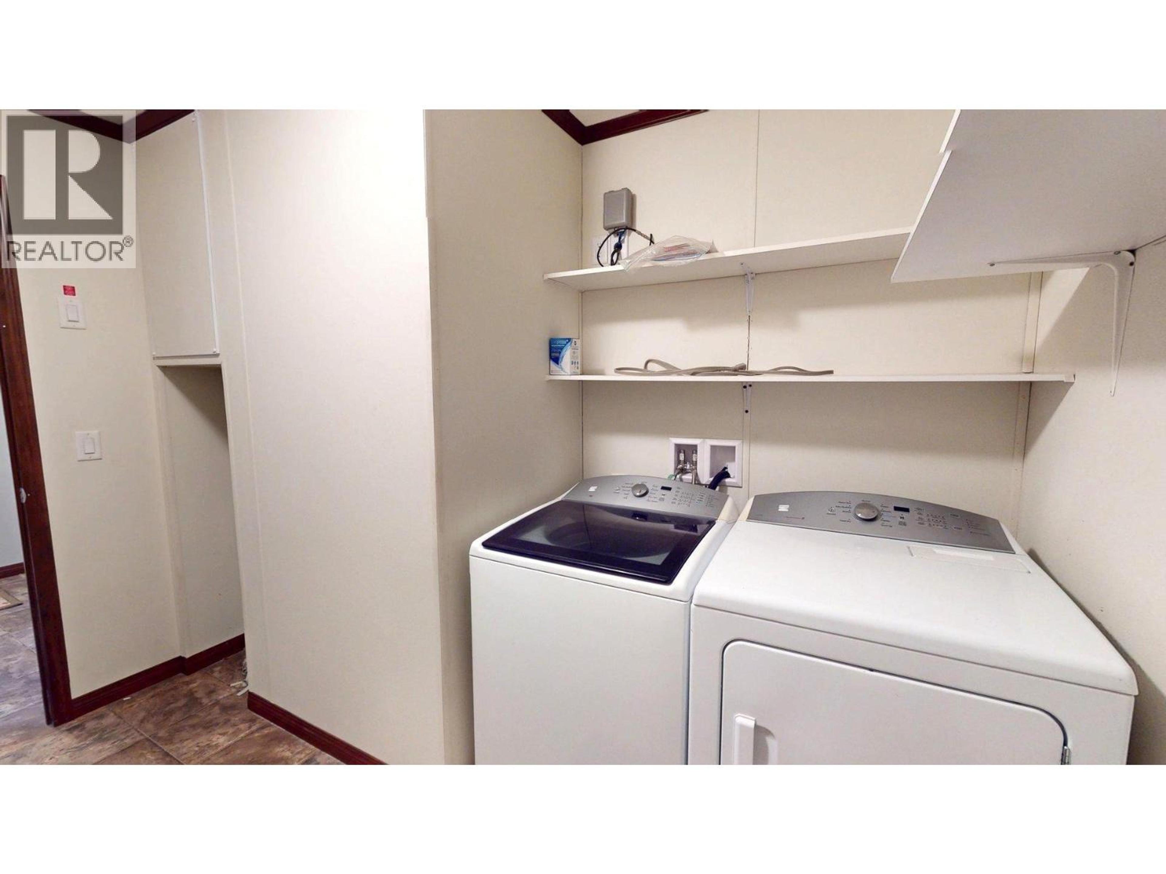 35 WILDERNESS HEIGHTS WAY - 25