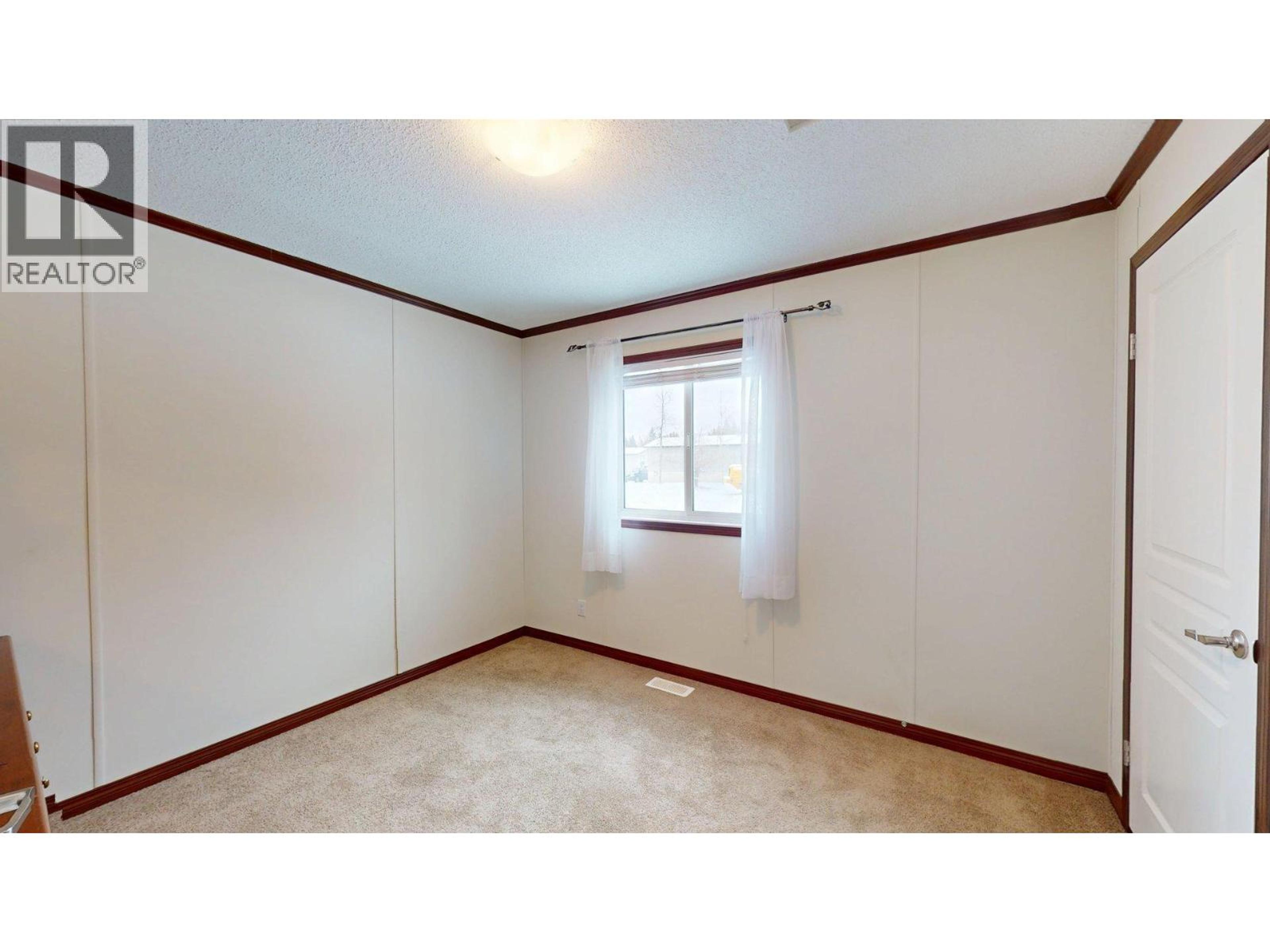 35 WILDERNESS HEIGHTS WAY - 16