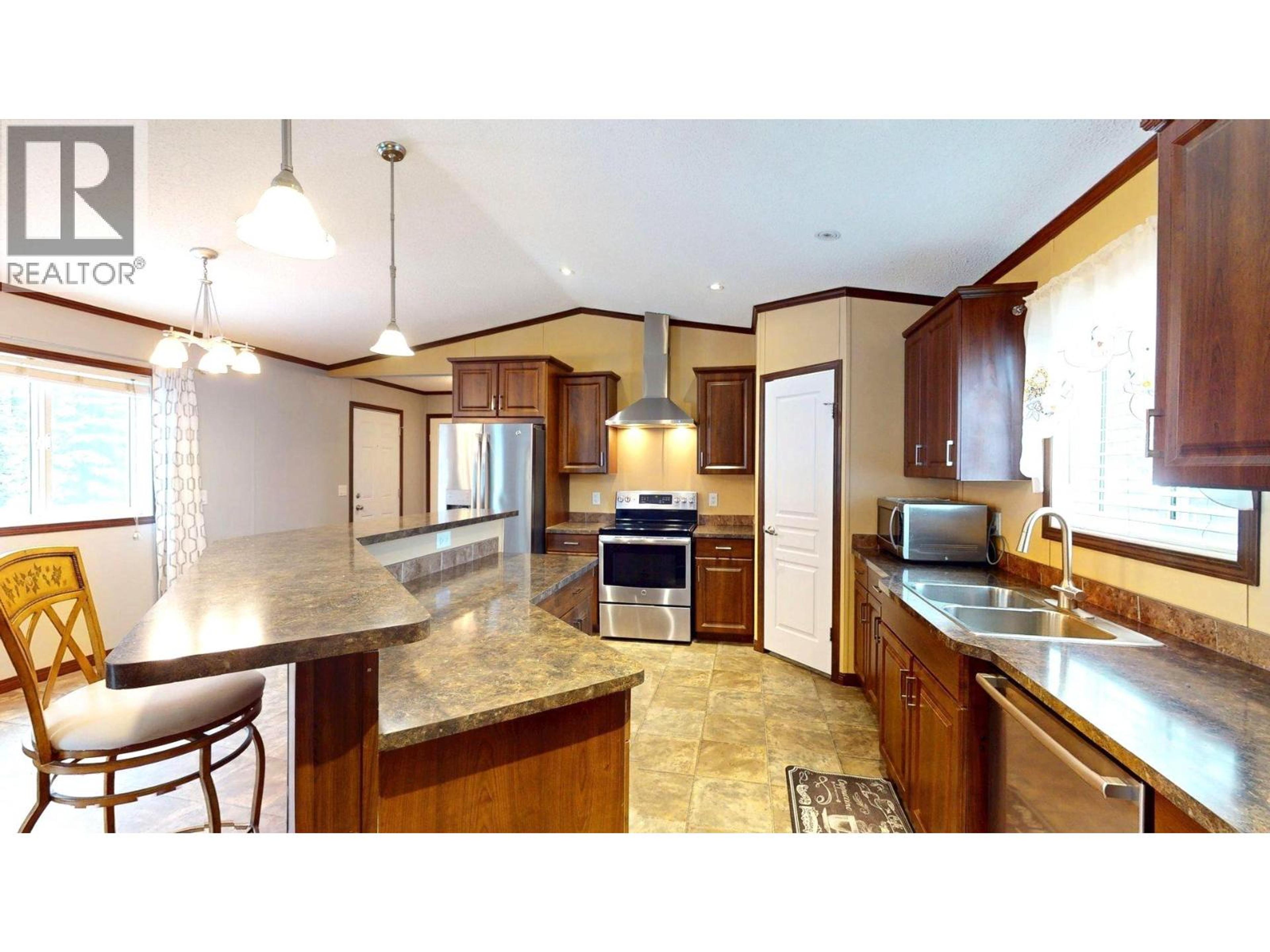 35 WILDERNESS HEIGHTS WAY - 8