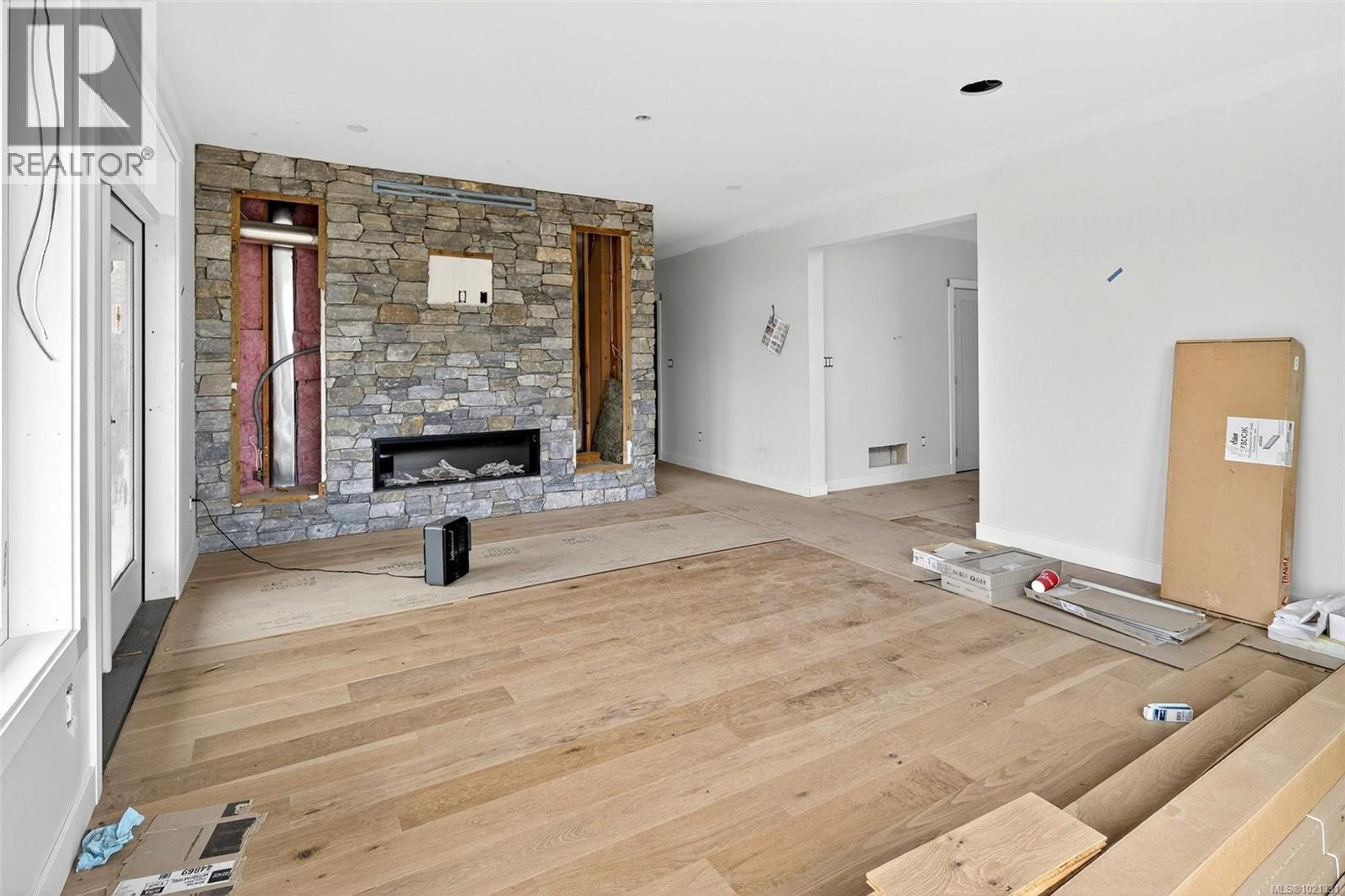 654 SENTINEL DR - 26