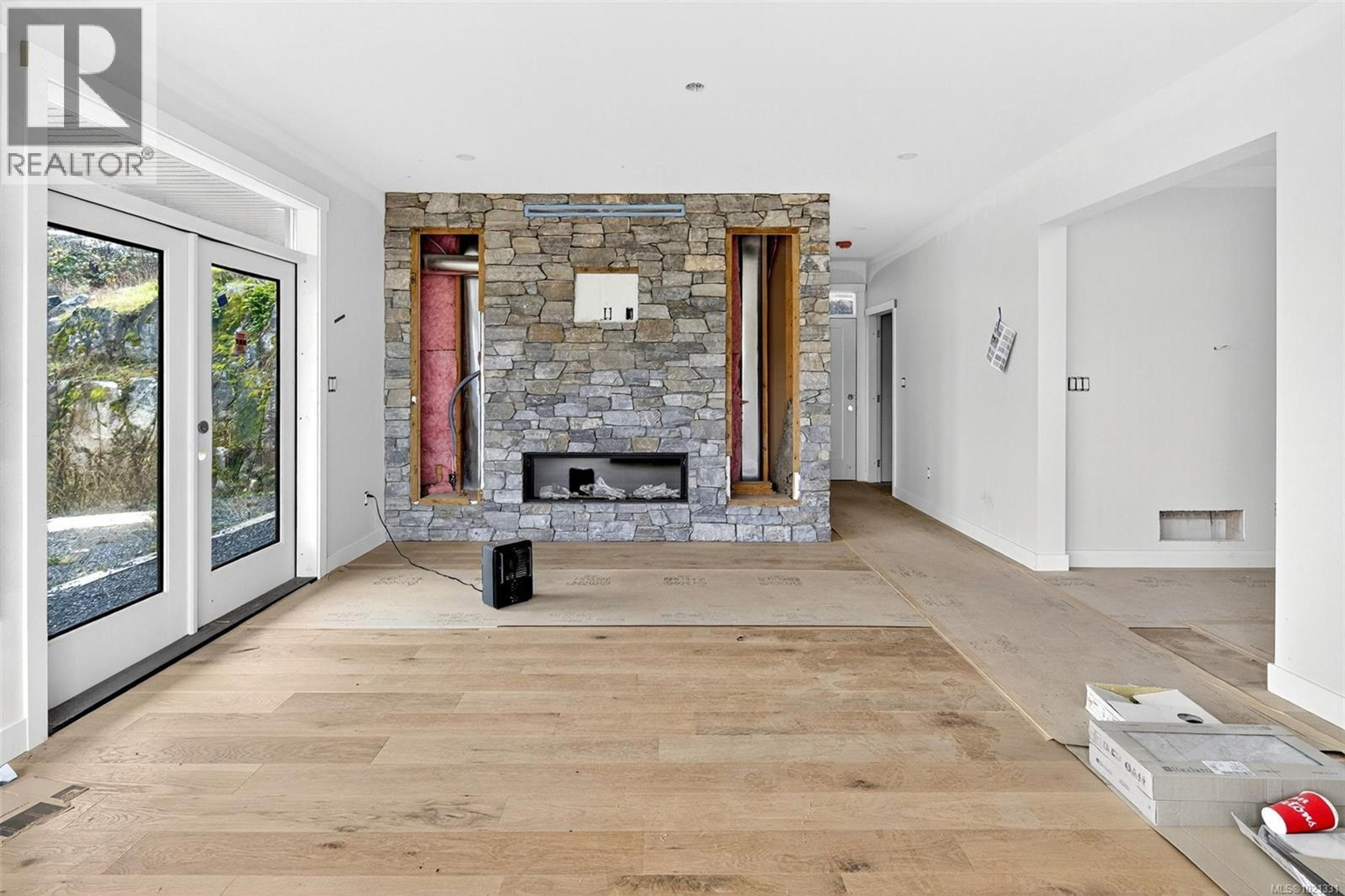 654 SENTINEL DR - 27