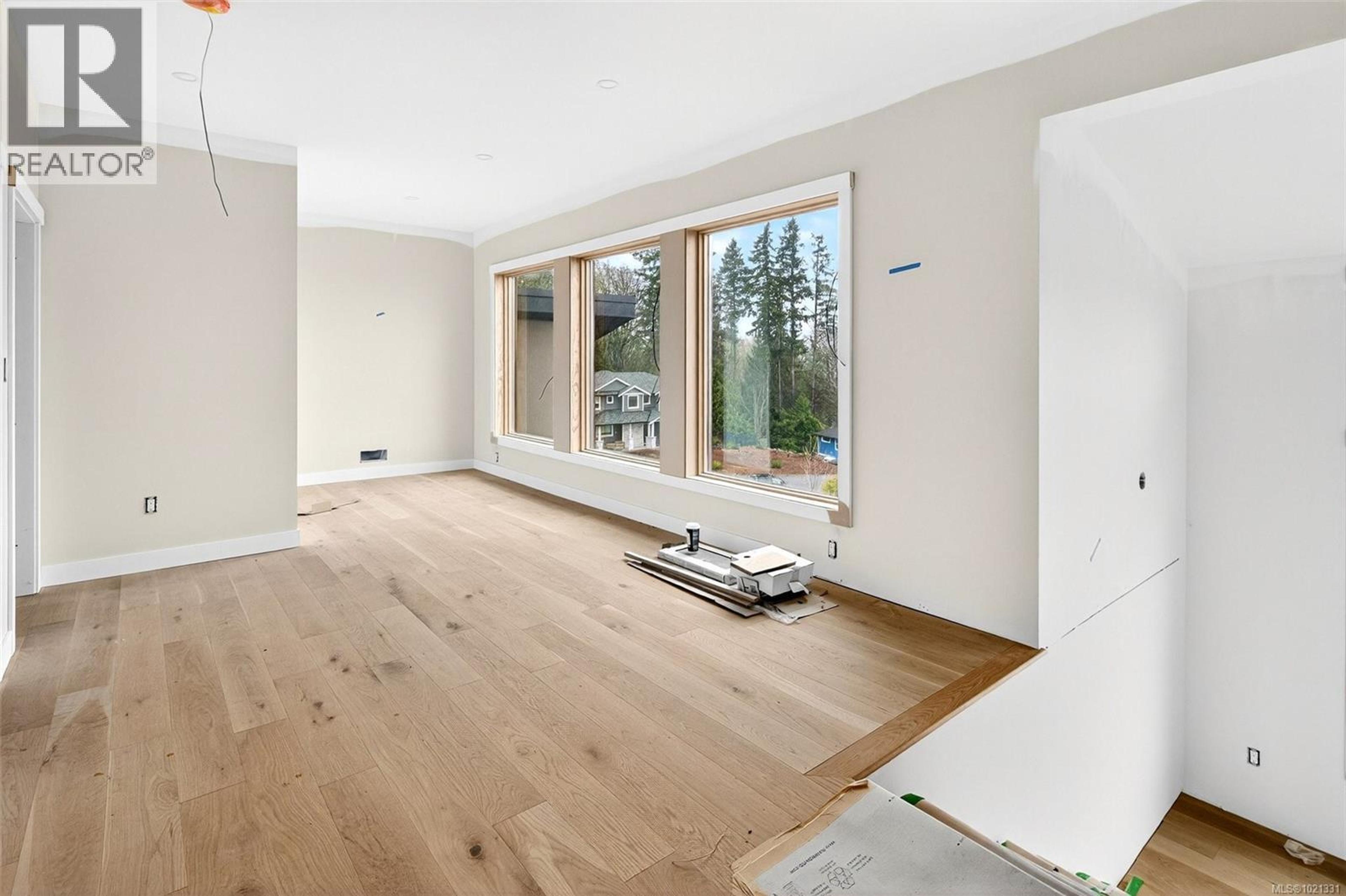 654 SENTINEL DR - 30