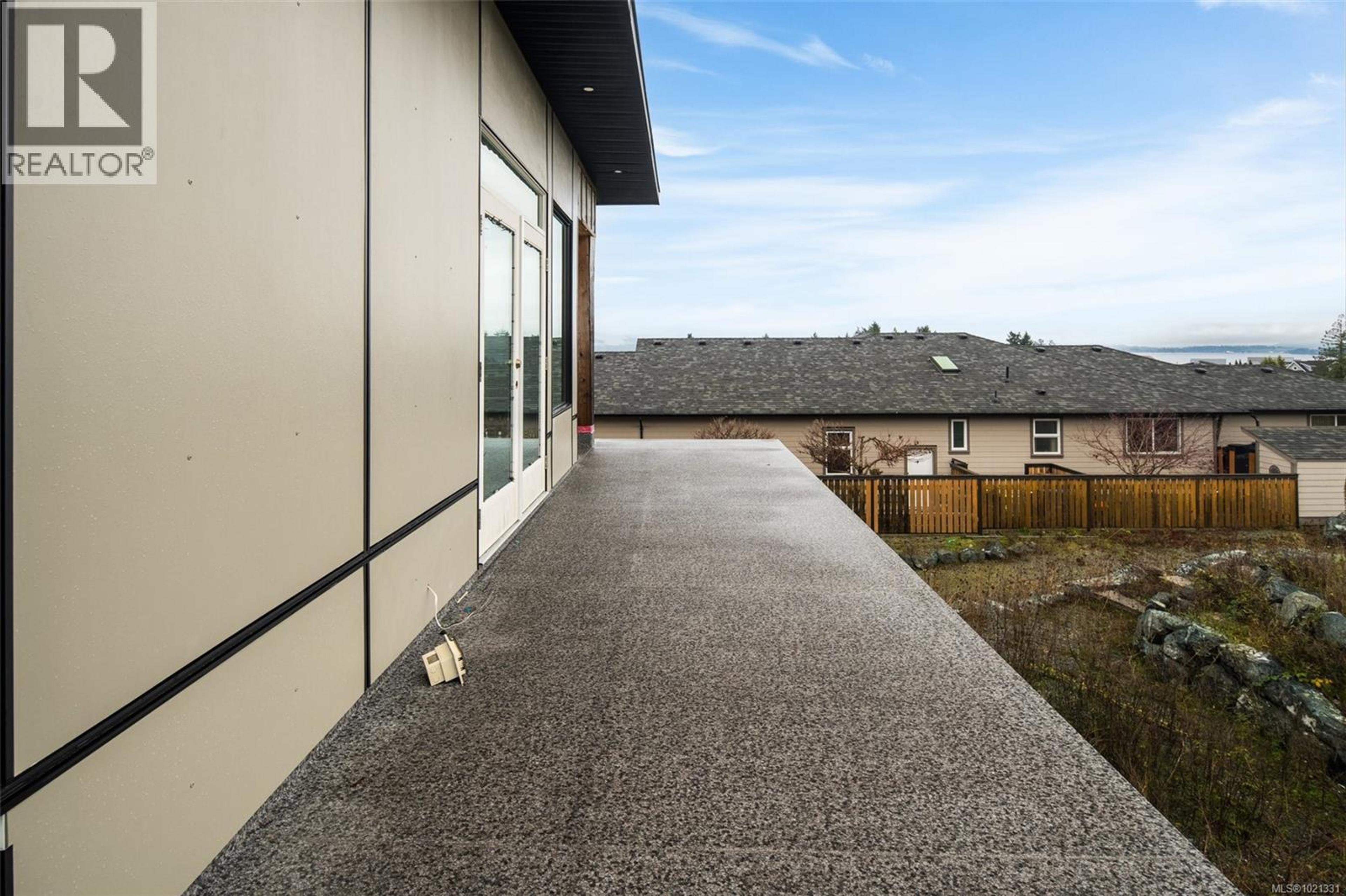 654 SENTINEL DR - 38