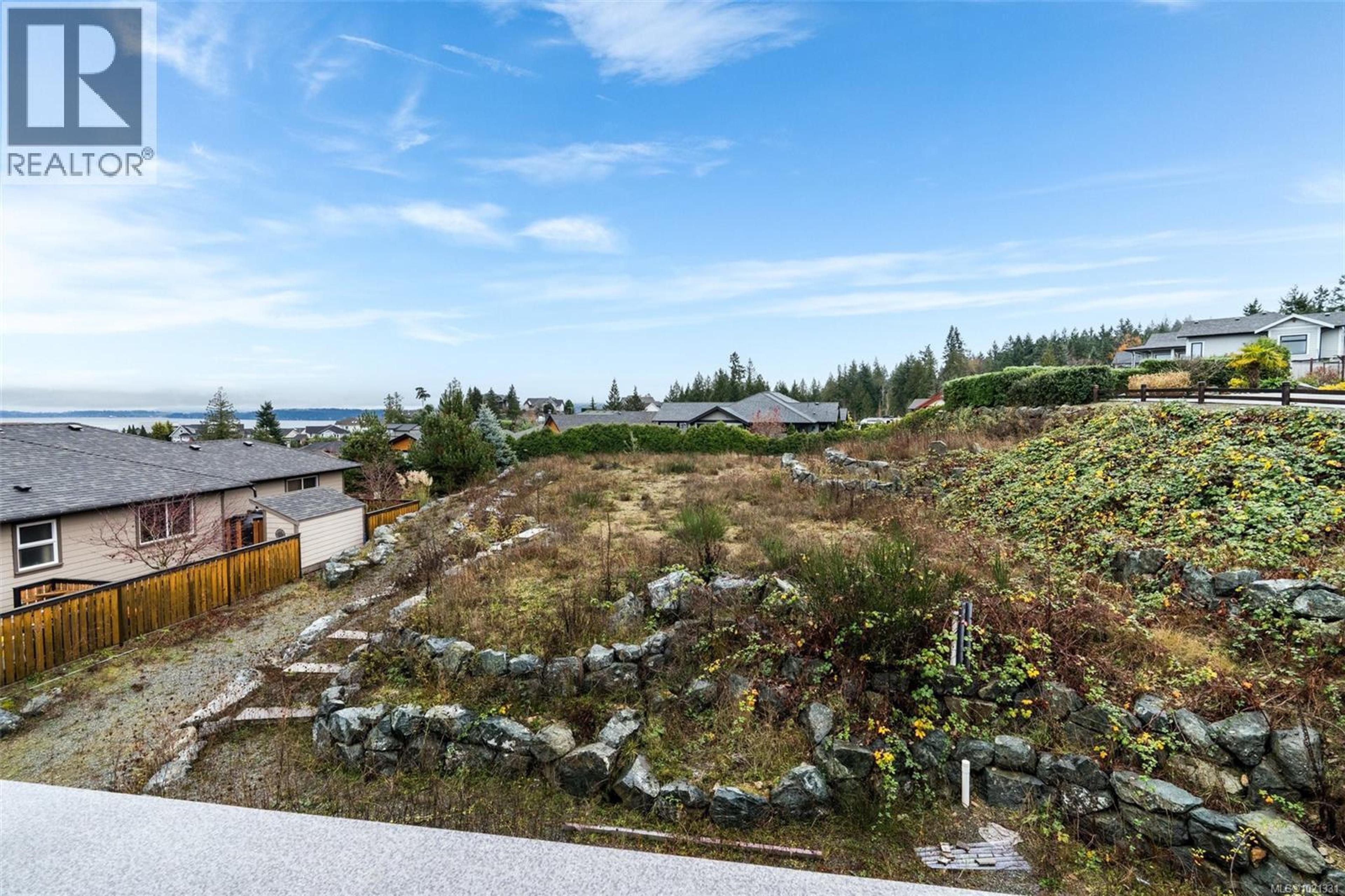 654 SENTINEL DR - 40