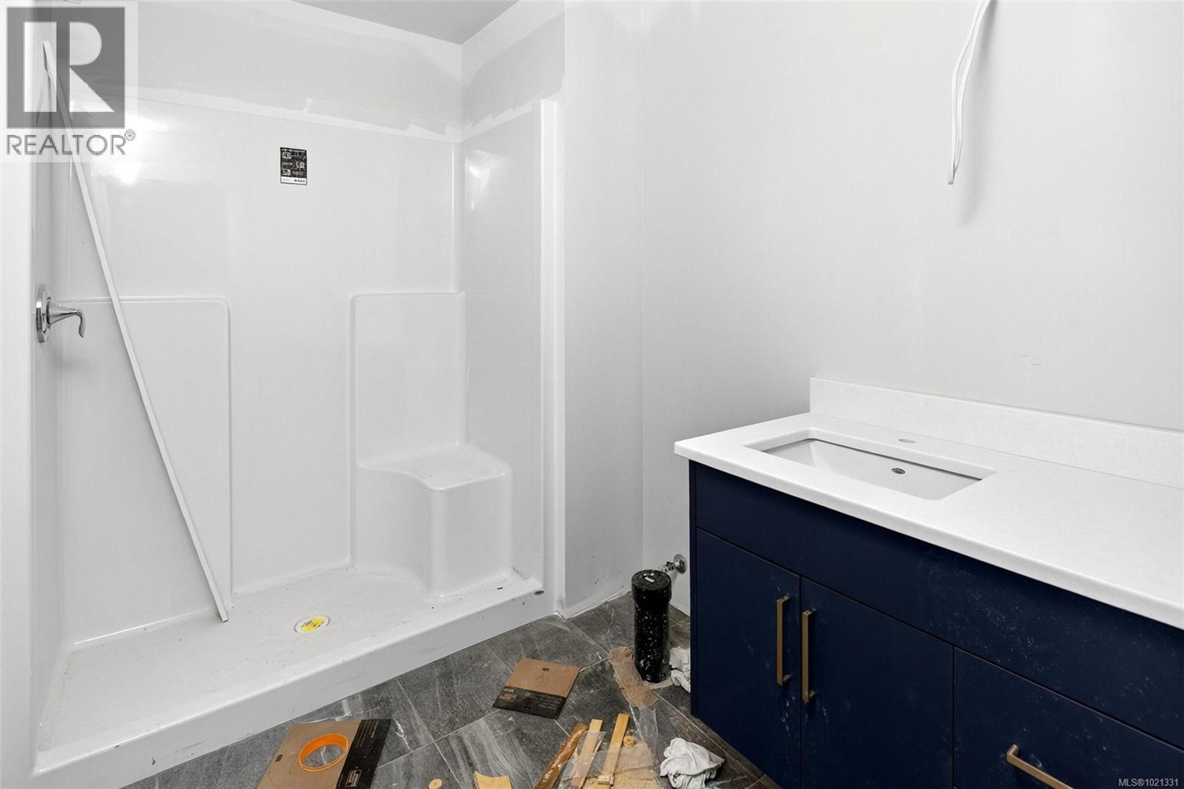 654 SENTINEL DR - 48