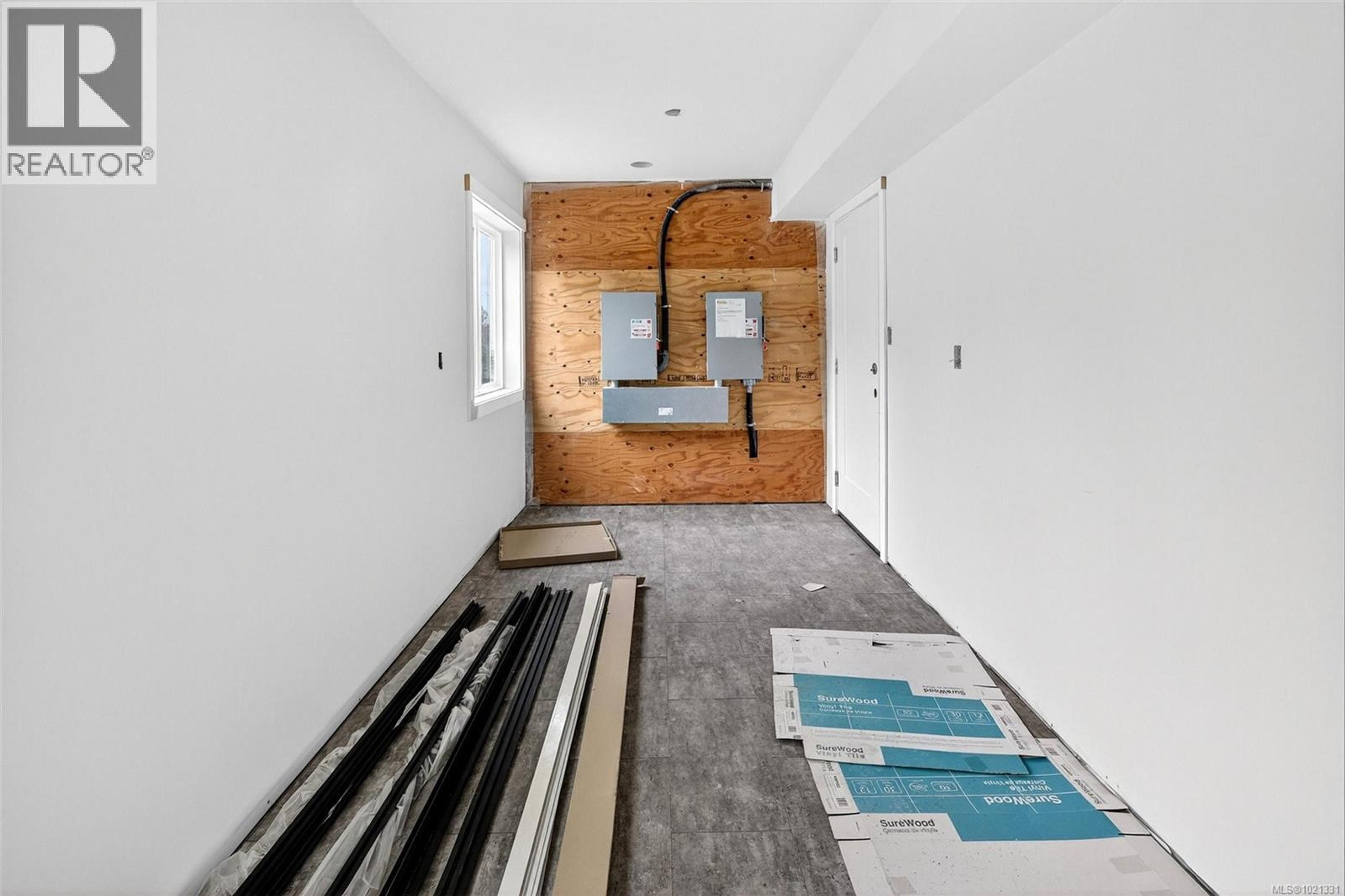 654 SENTINEL DR - 53