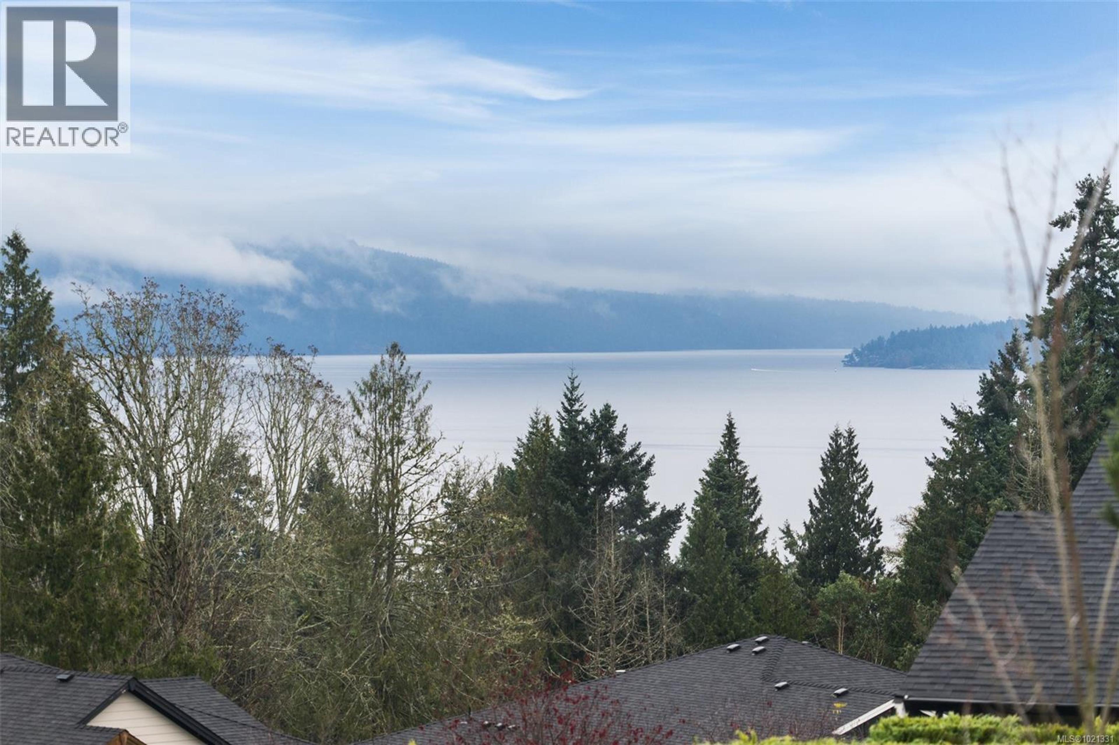 654 SENTINEL DR - 55