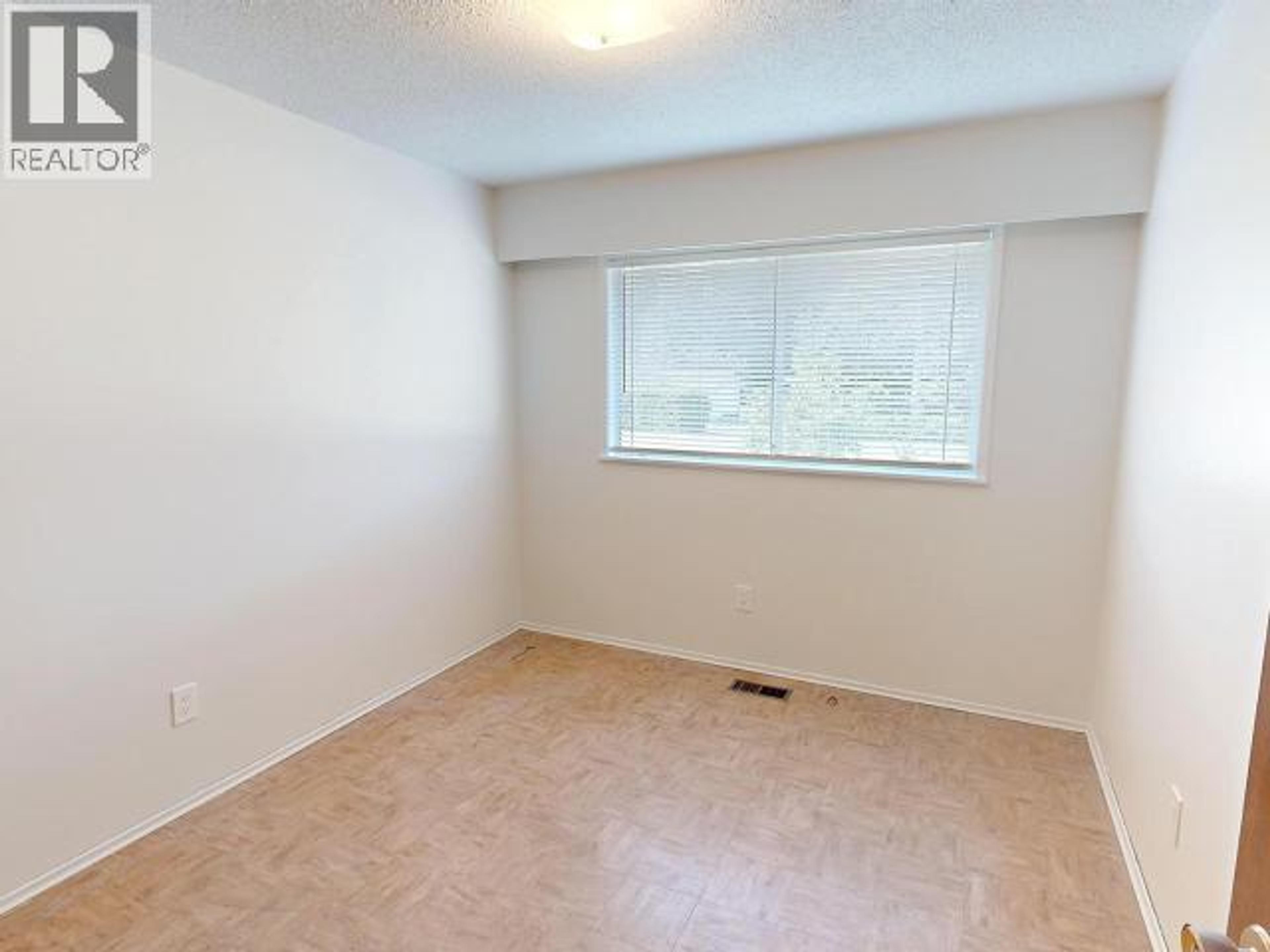 5044 MANSON AVE - 16