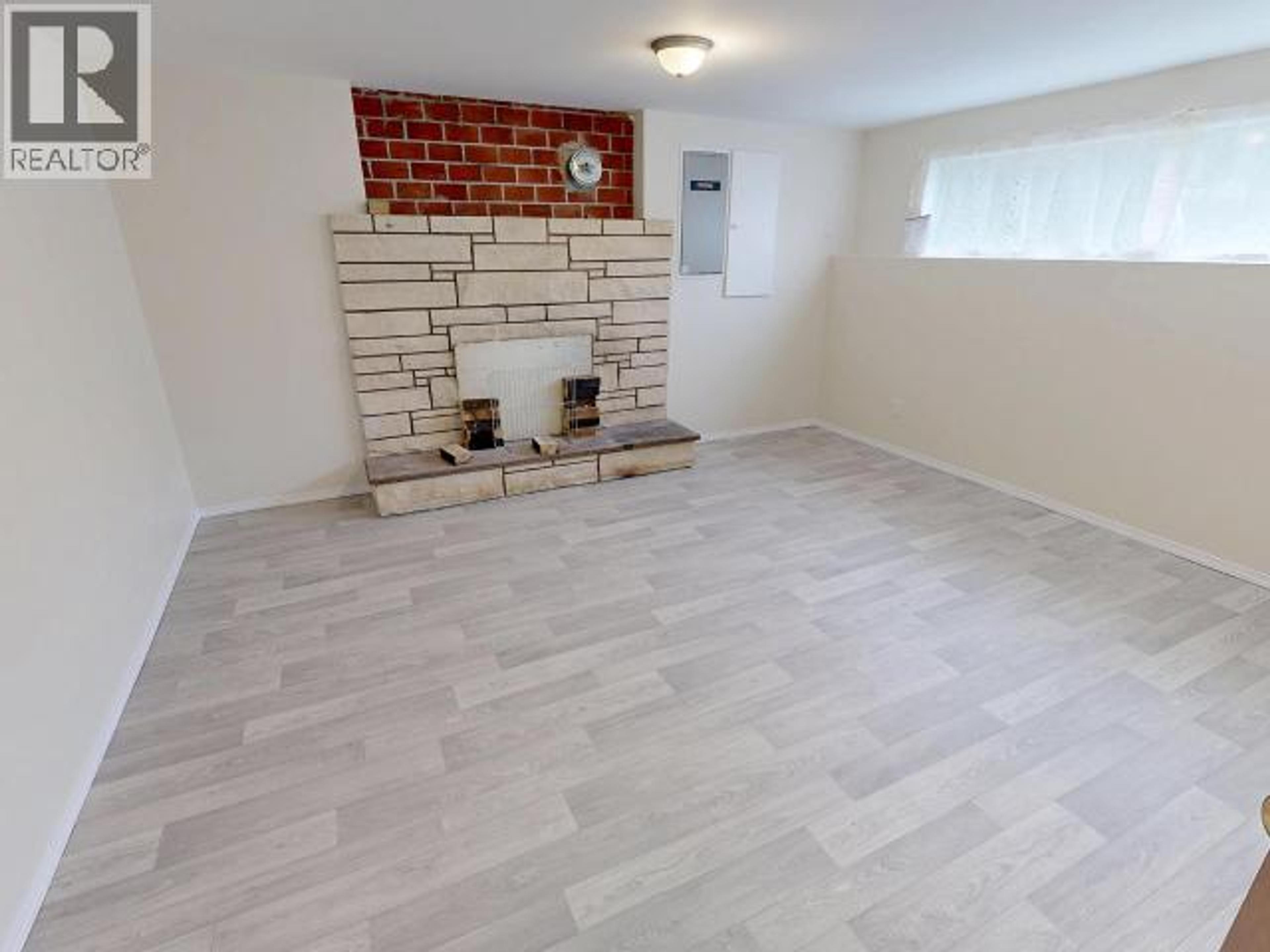 5044 MANSON AVE - 24