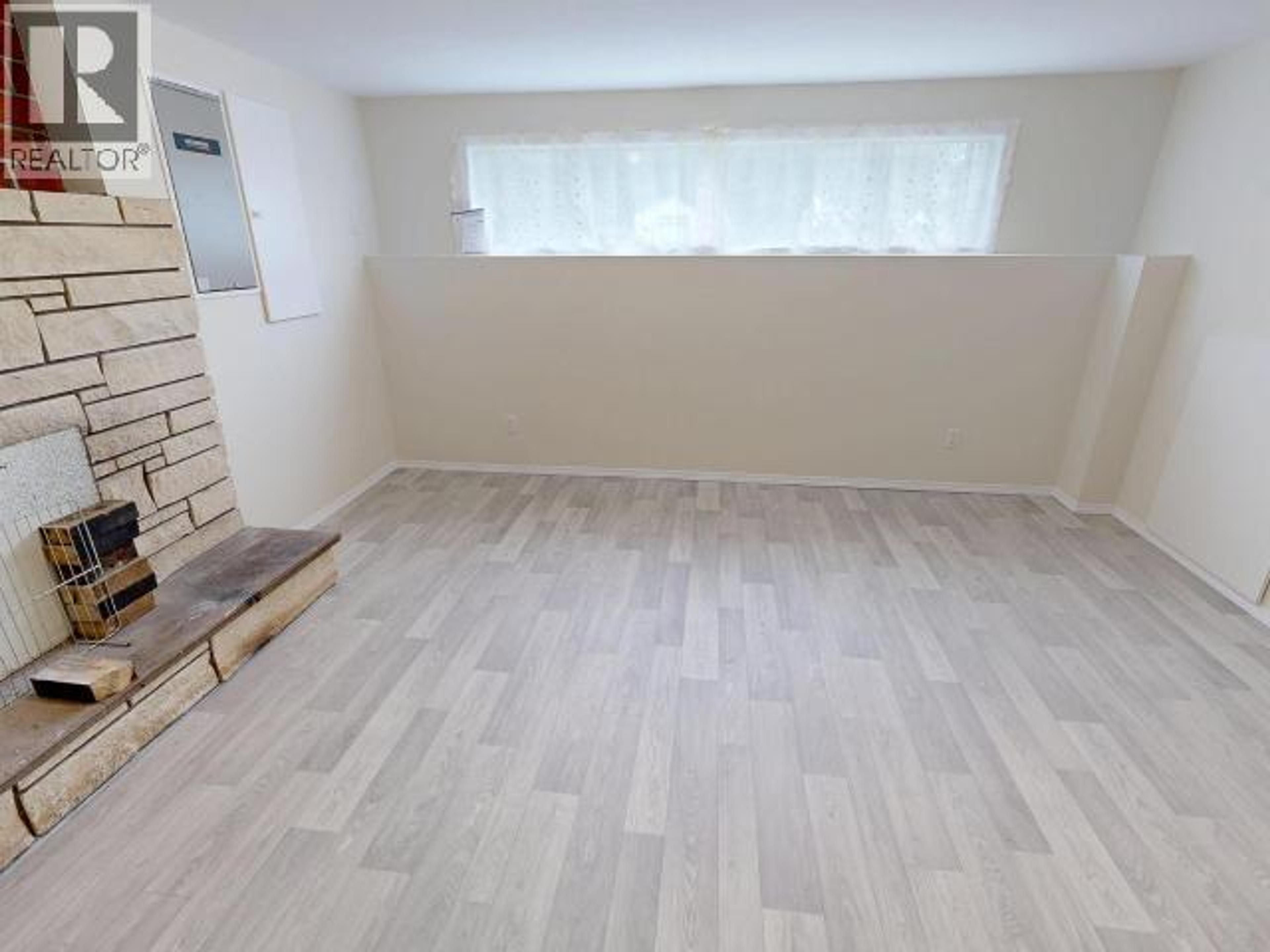 5044 MANSON AVE - 25