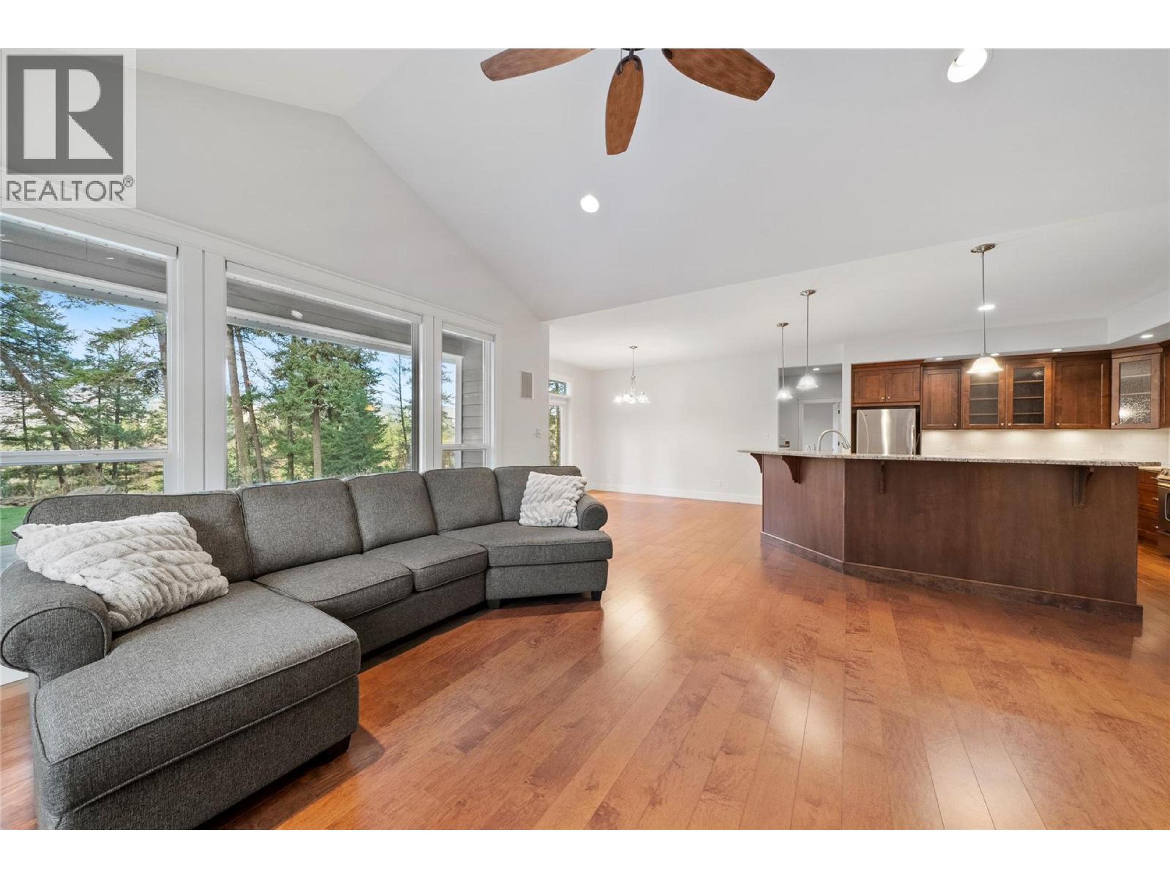 385 RIVERWIND DRIVE - 11