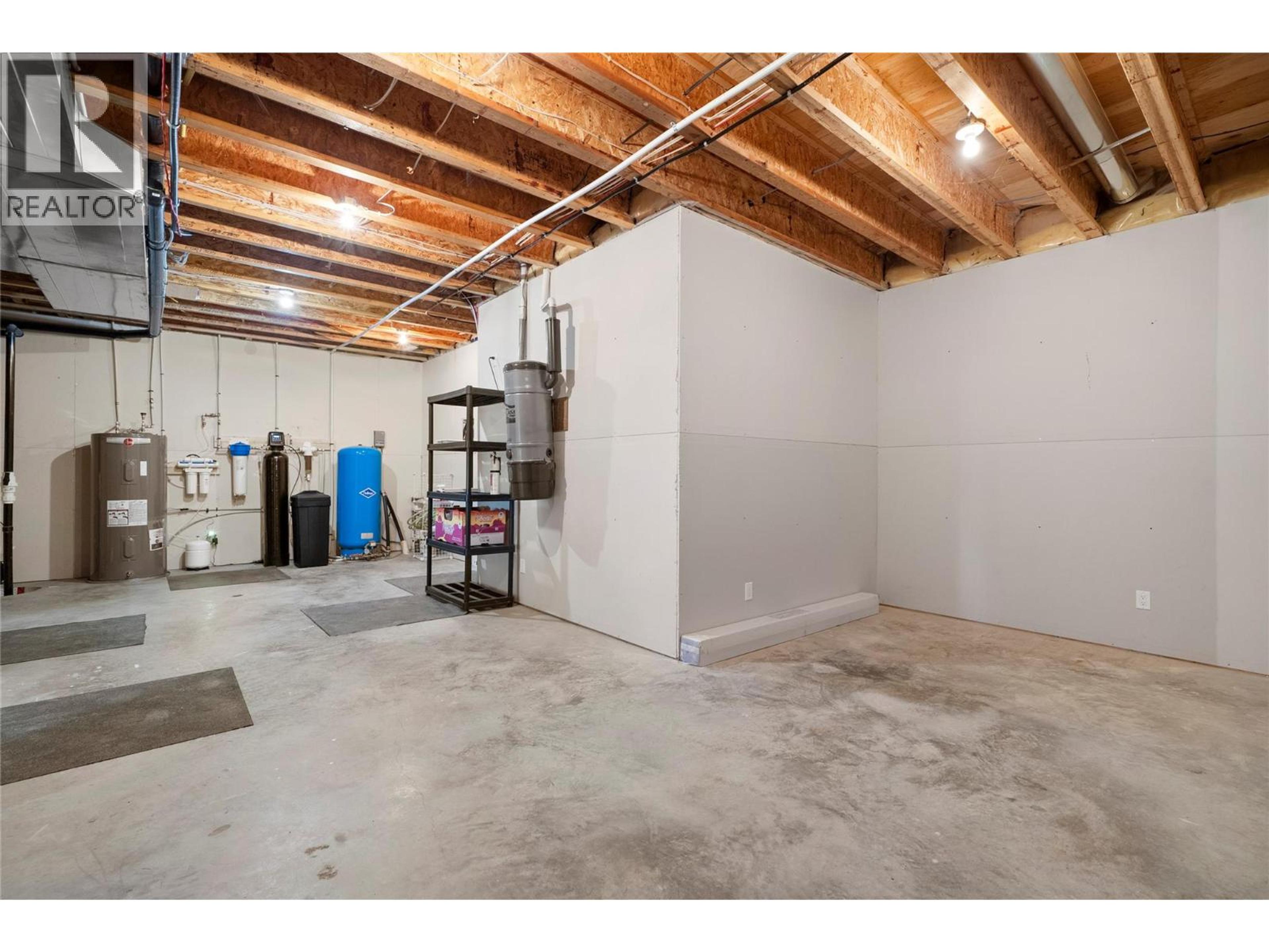 385 RIVERWIND DRIVE - 61