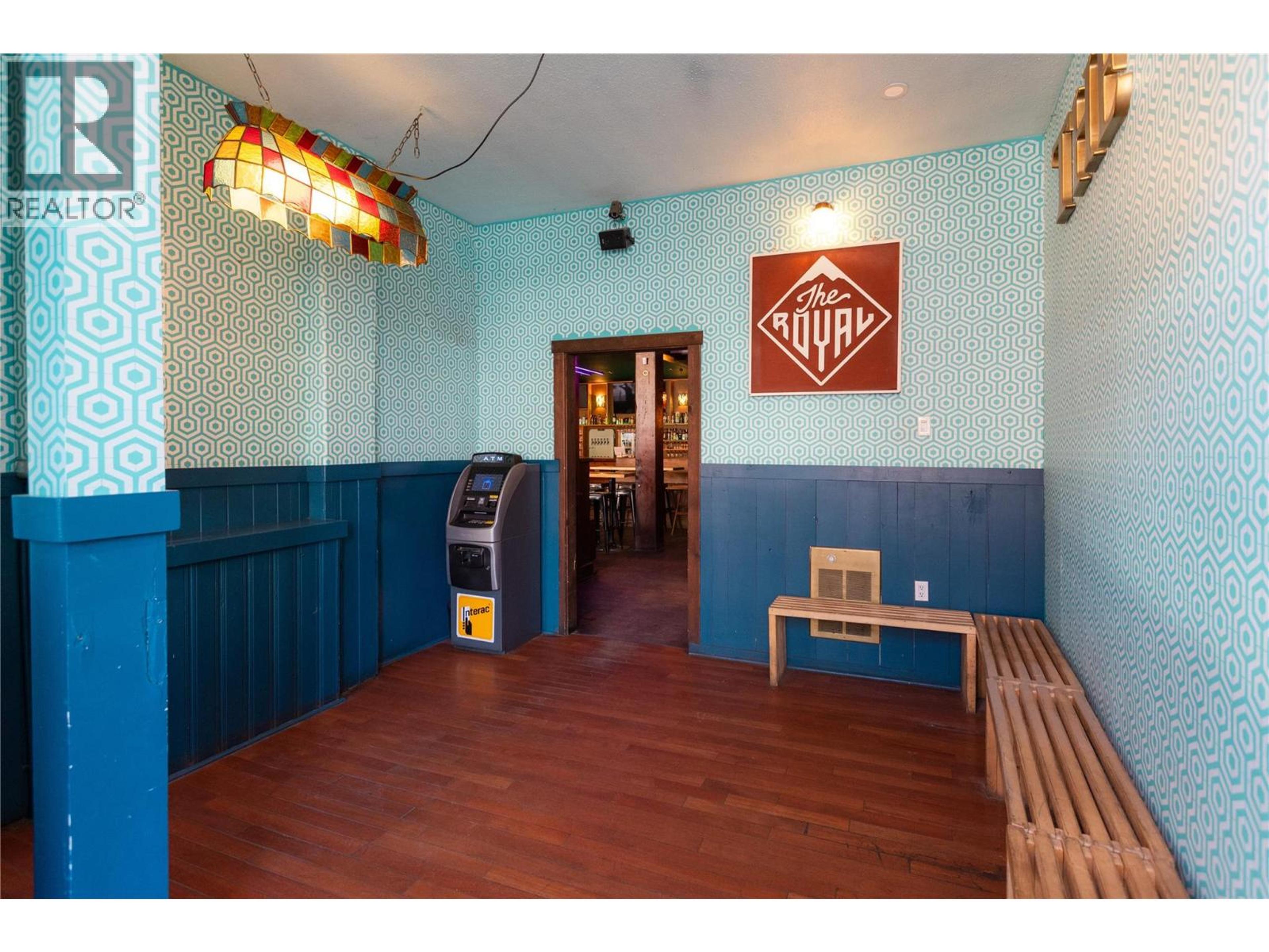 330 BAKER ST STREET - 7