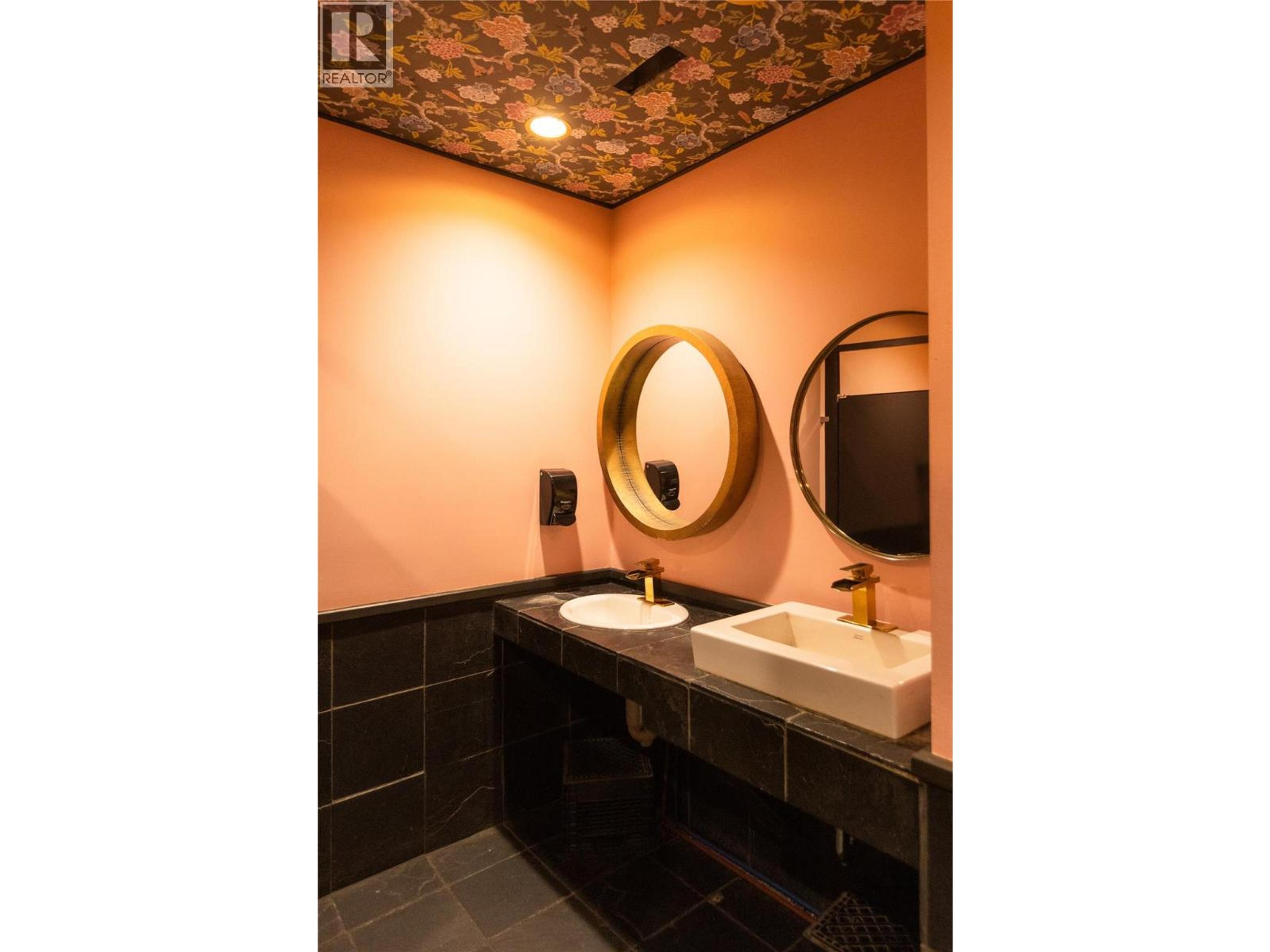 330 BAKER ST STREET - 30