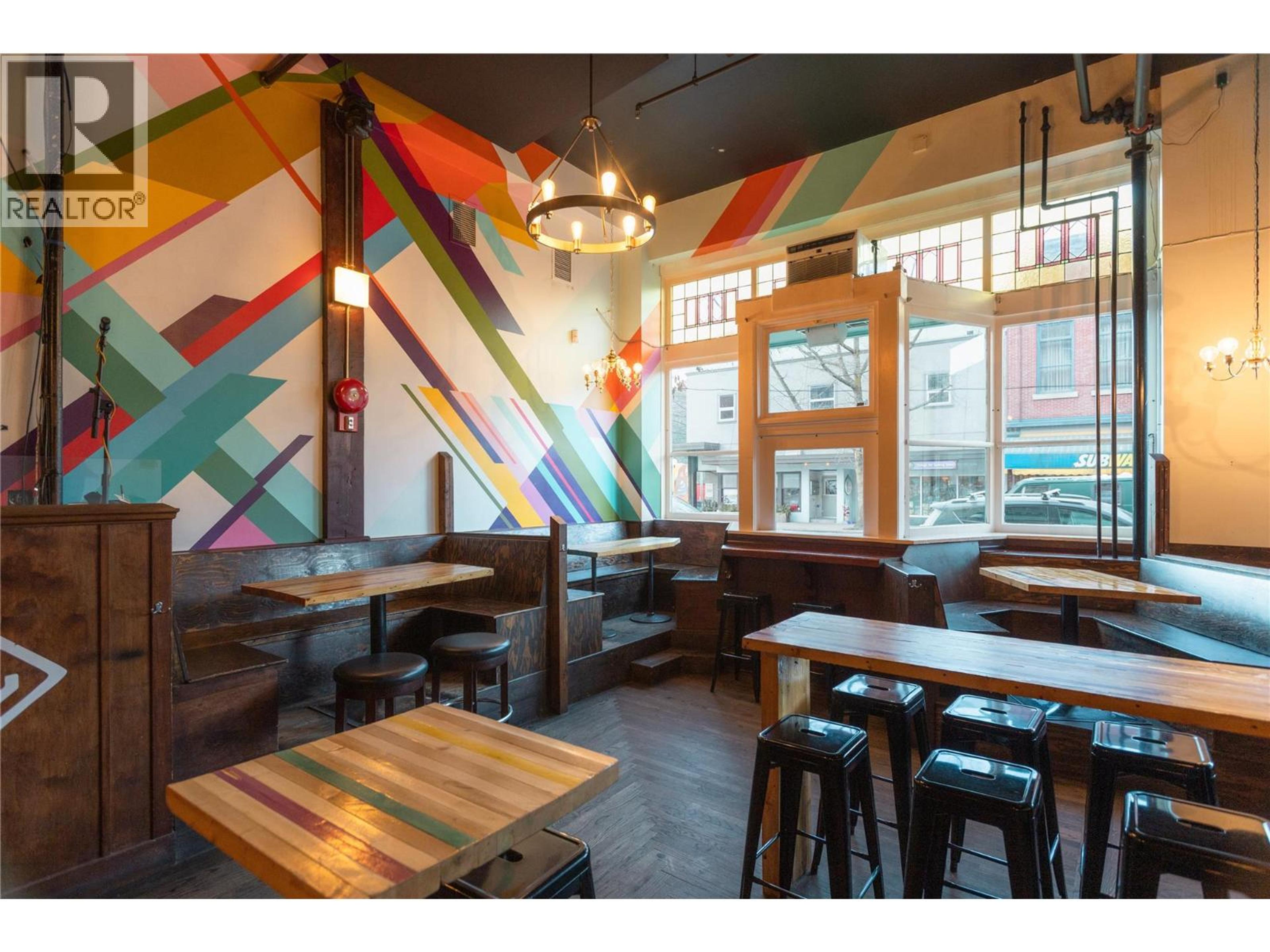 330 BAKER ST STREET - 22