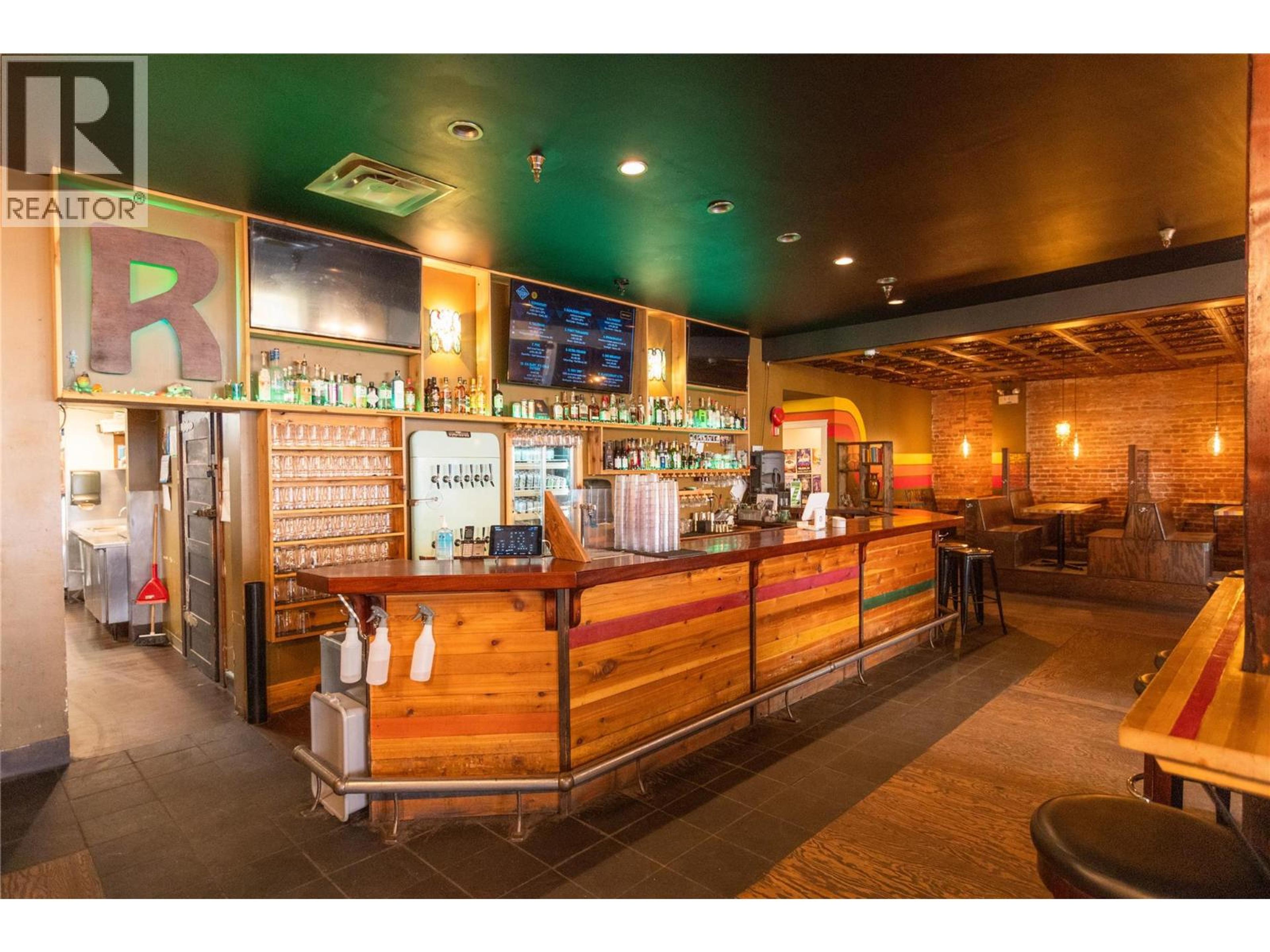 330 BAKER ST STREET - 14