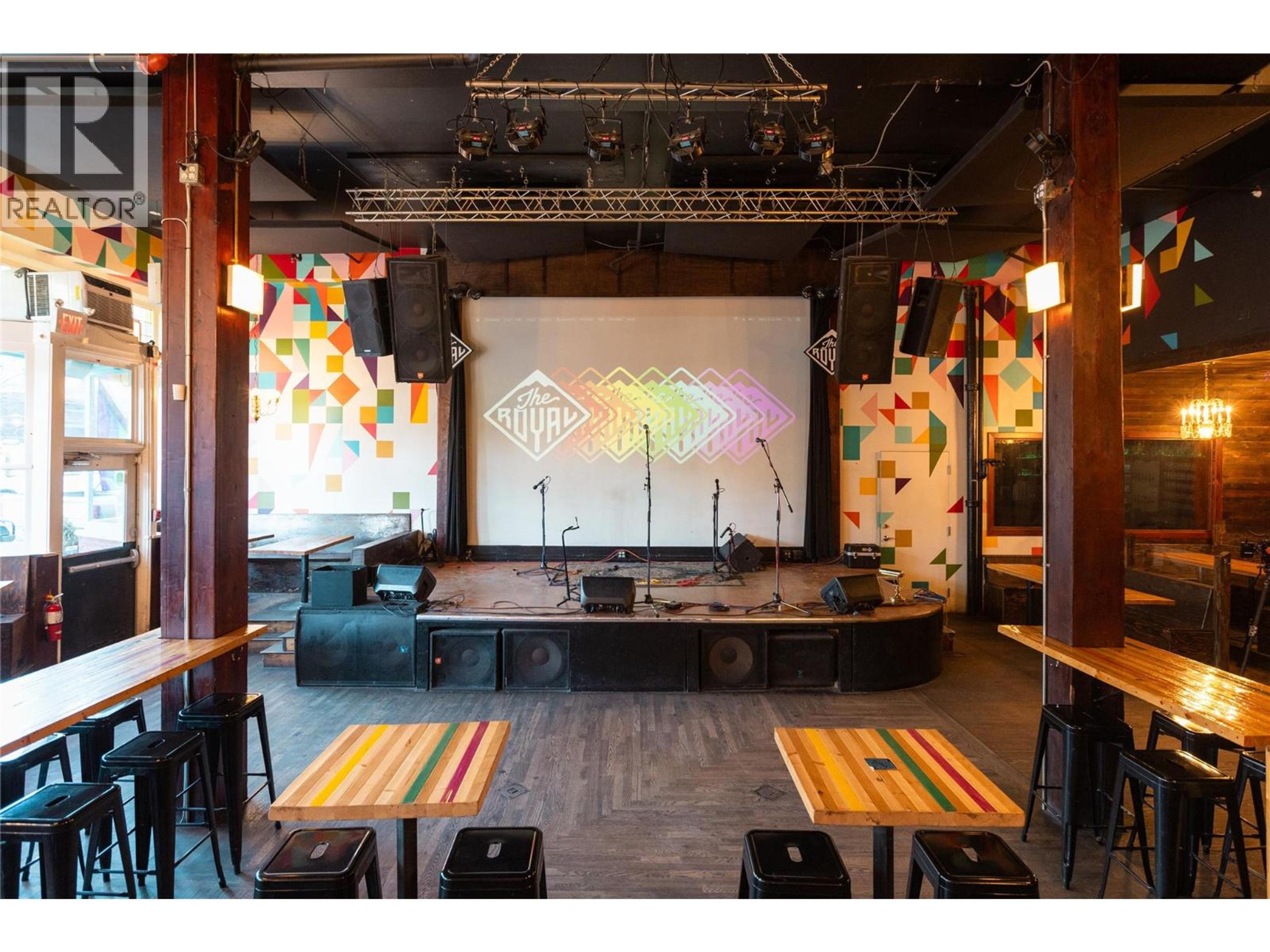 330 BAKER ST STREET - 25