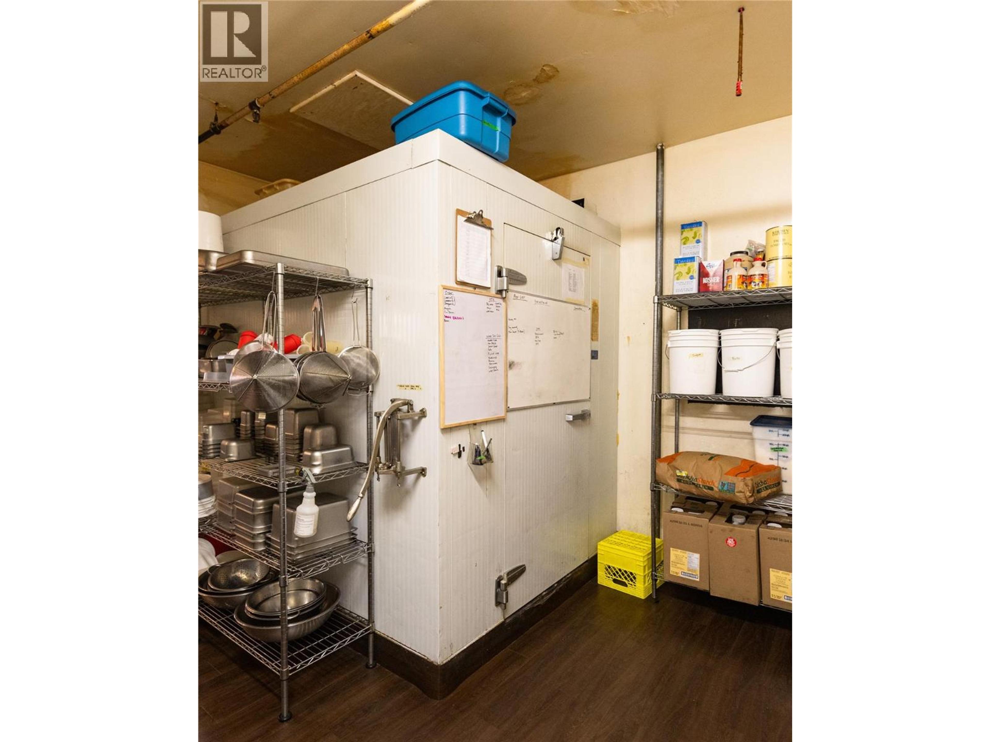 330 BAKER ST STREET - 34