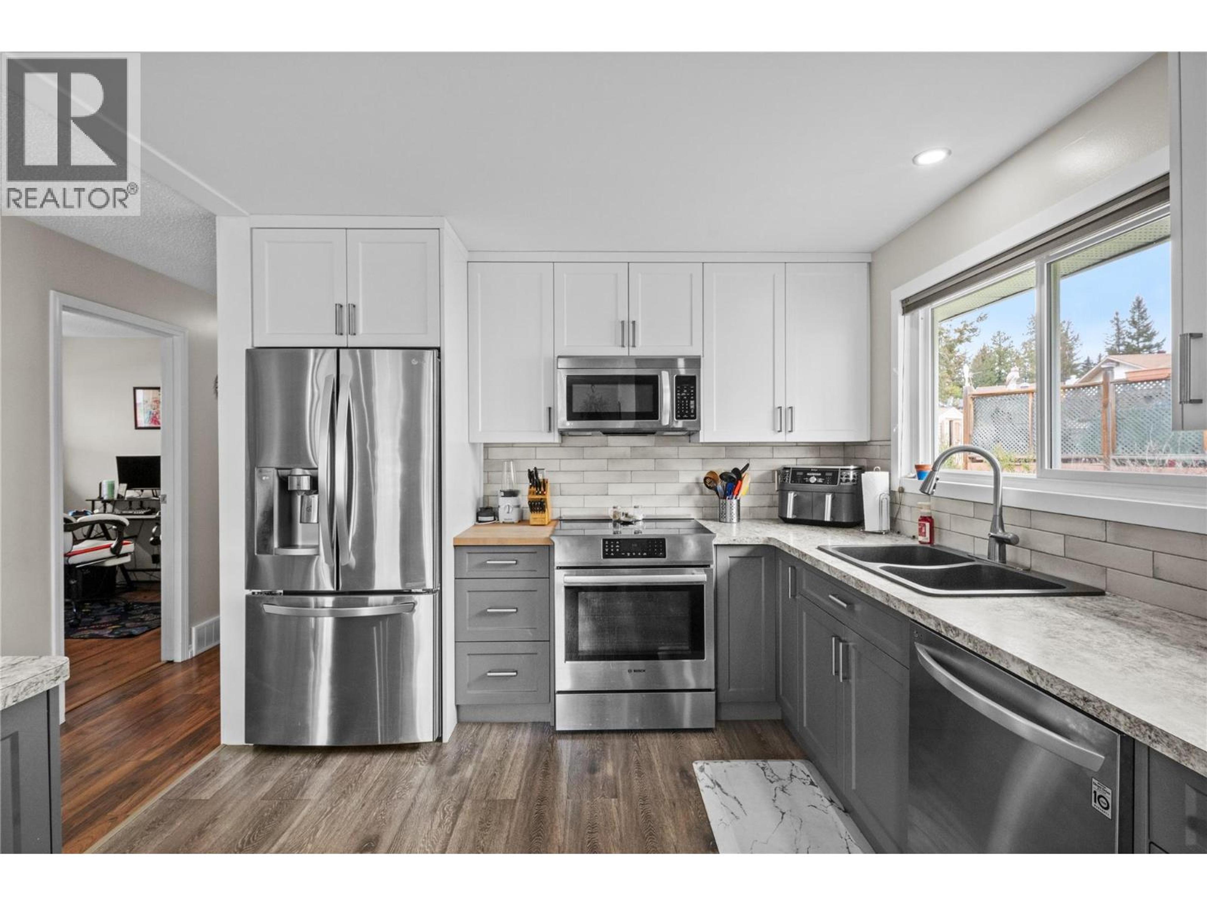 175 PONDEROSA AVENUE - 10