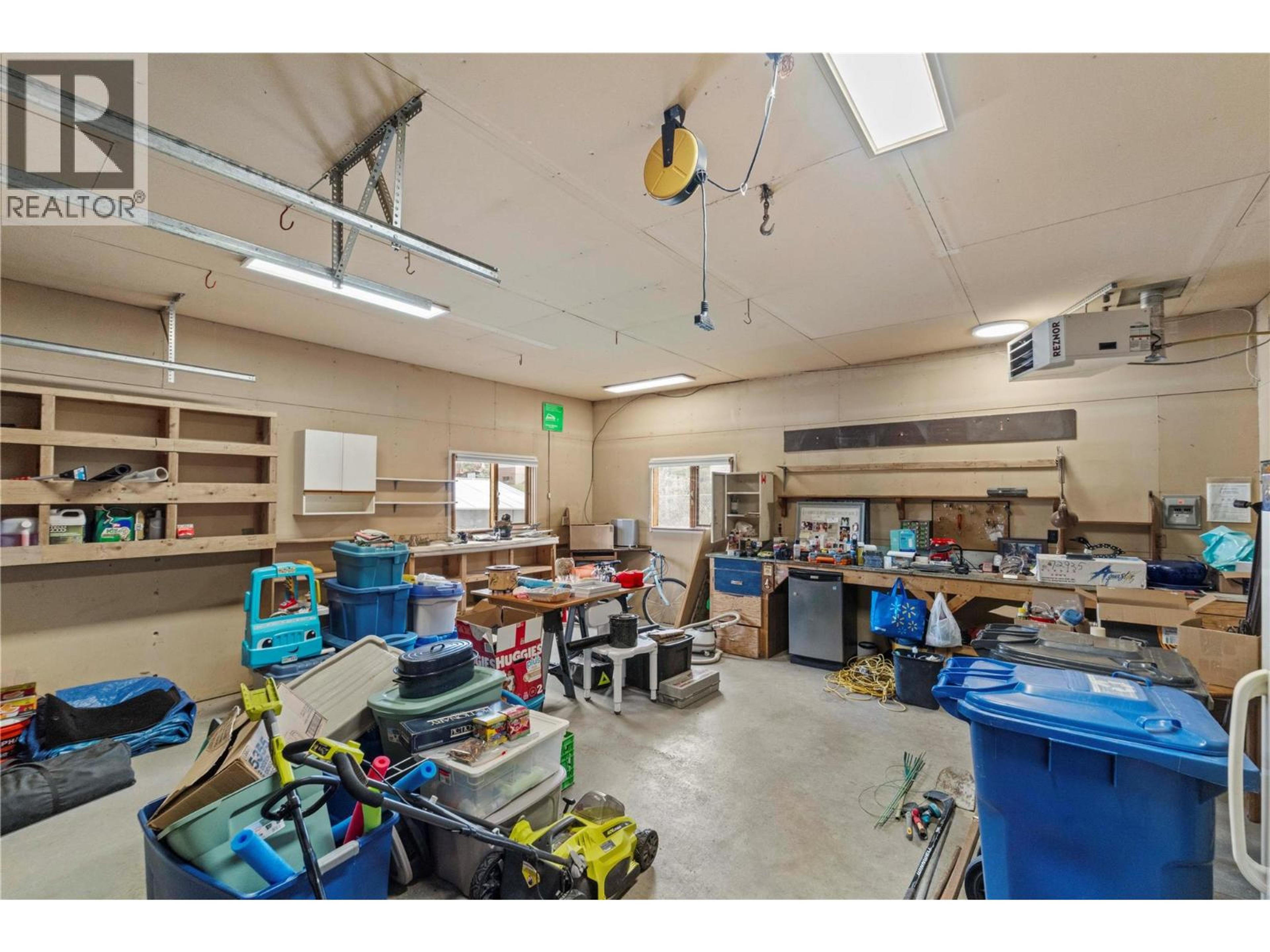 175 PONDEROSA AVENUE - 36