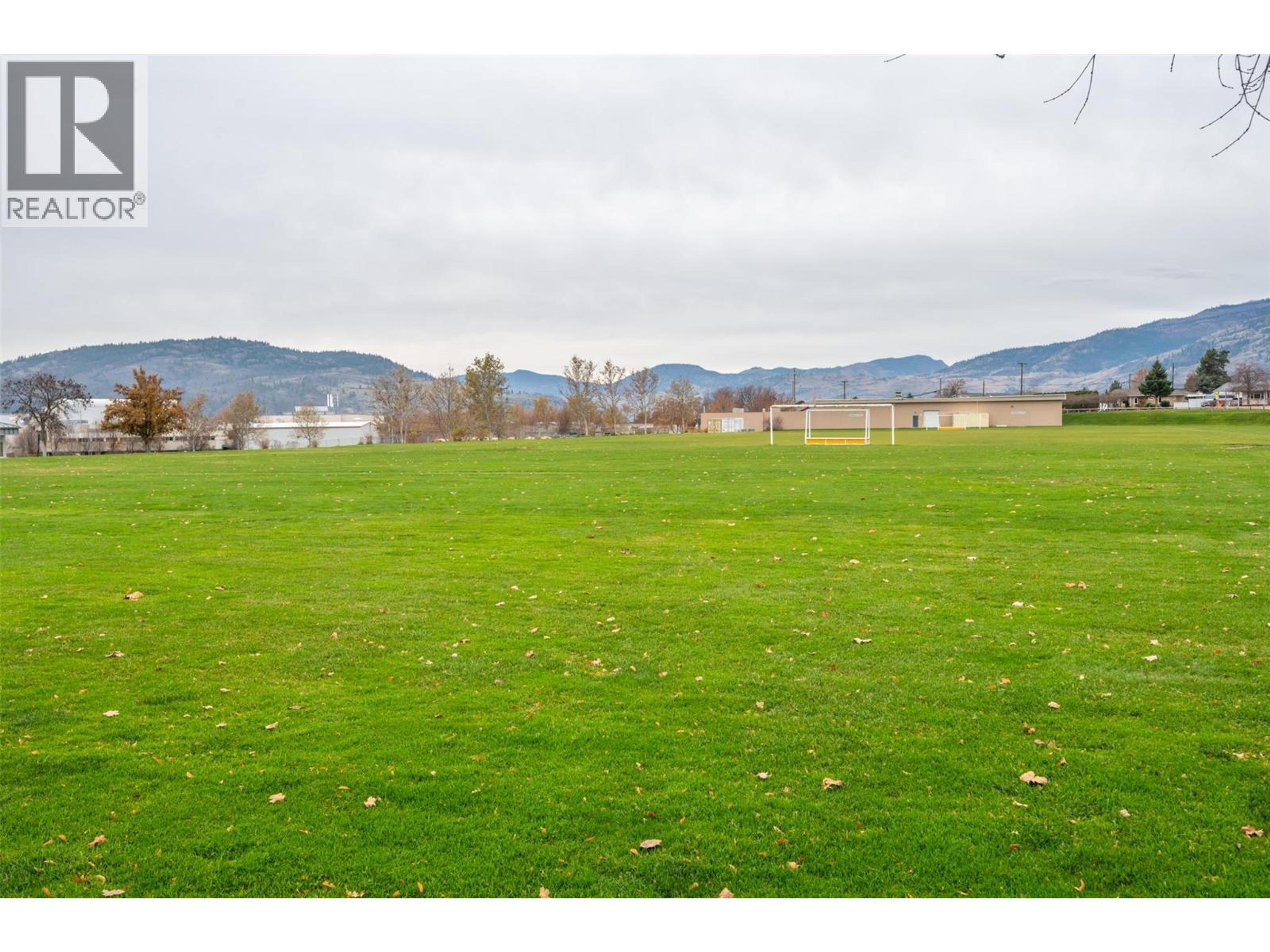 856 SCHOOL AVENUE - 53