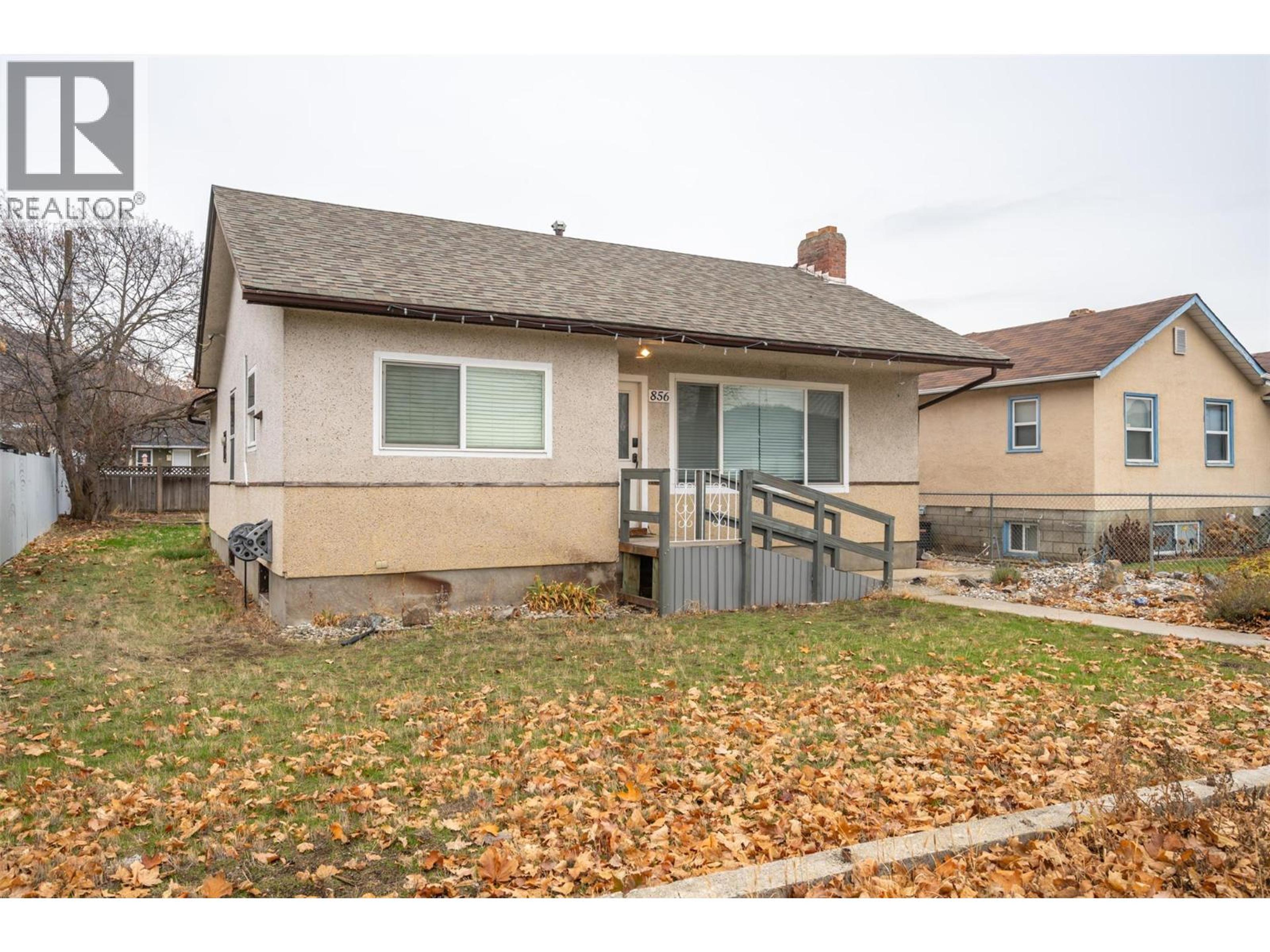 856 SCHOOL AVENUE - 41