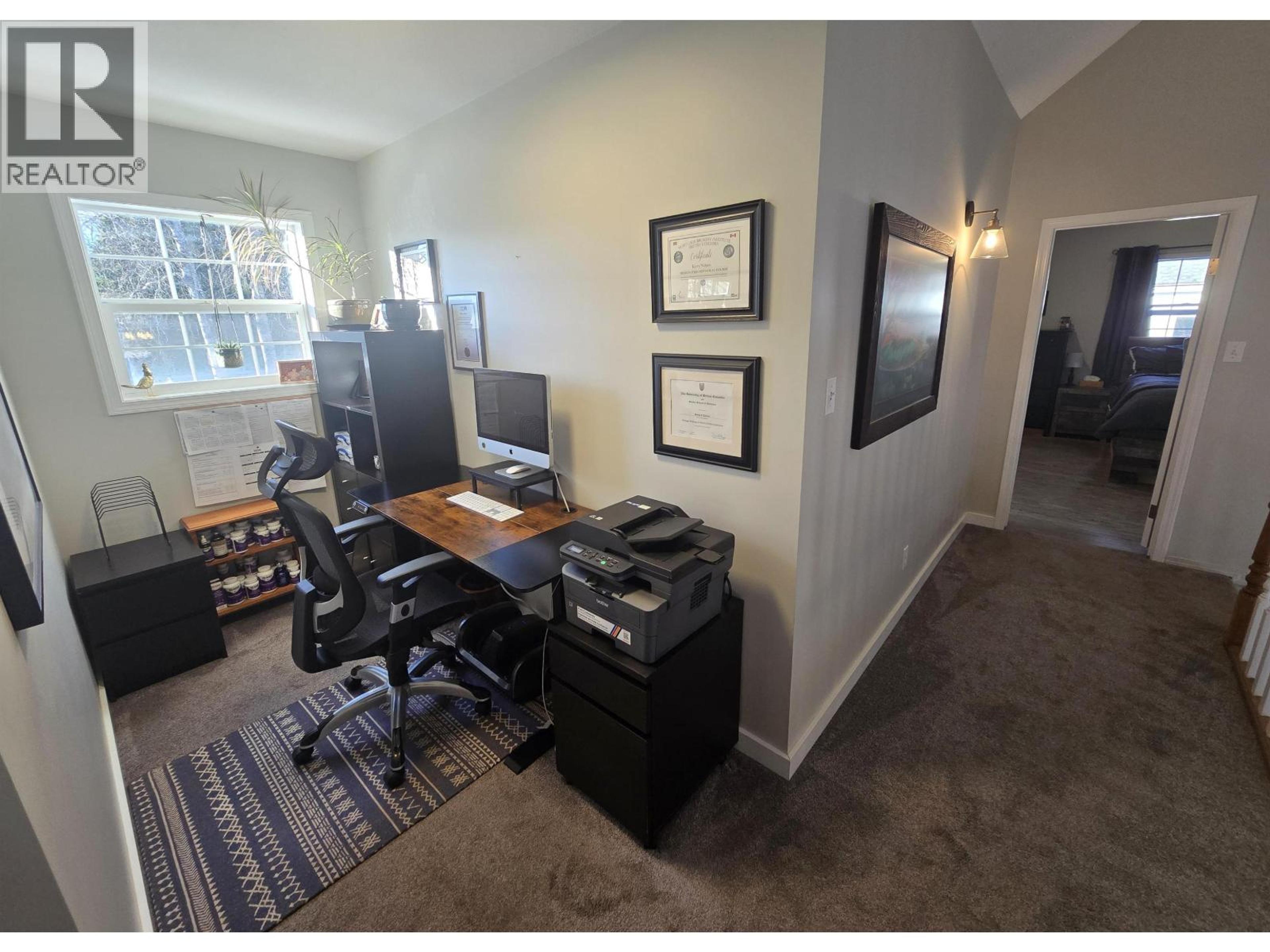 2577 THORNHILL STREET - 19