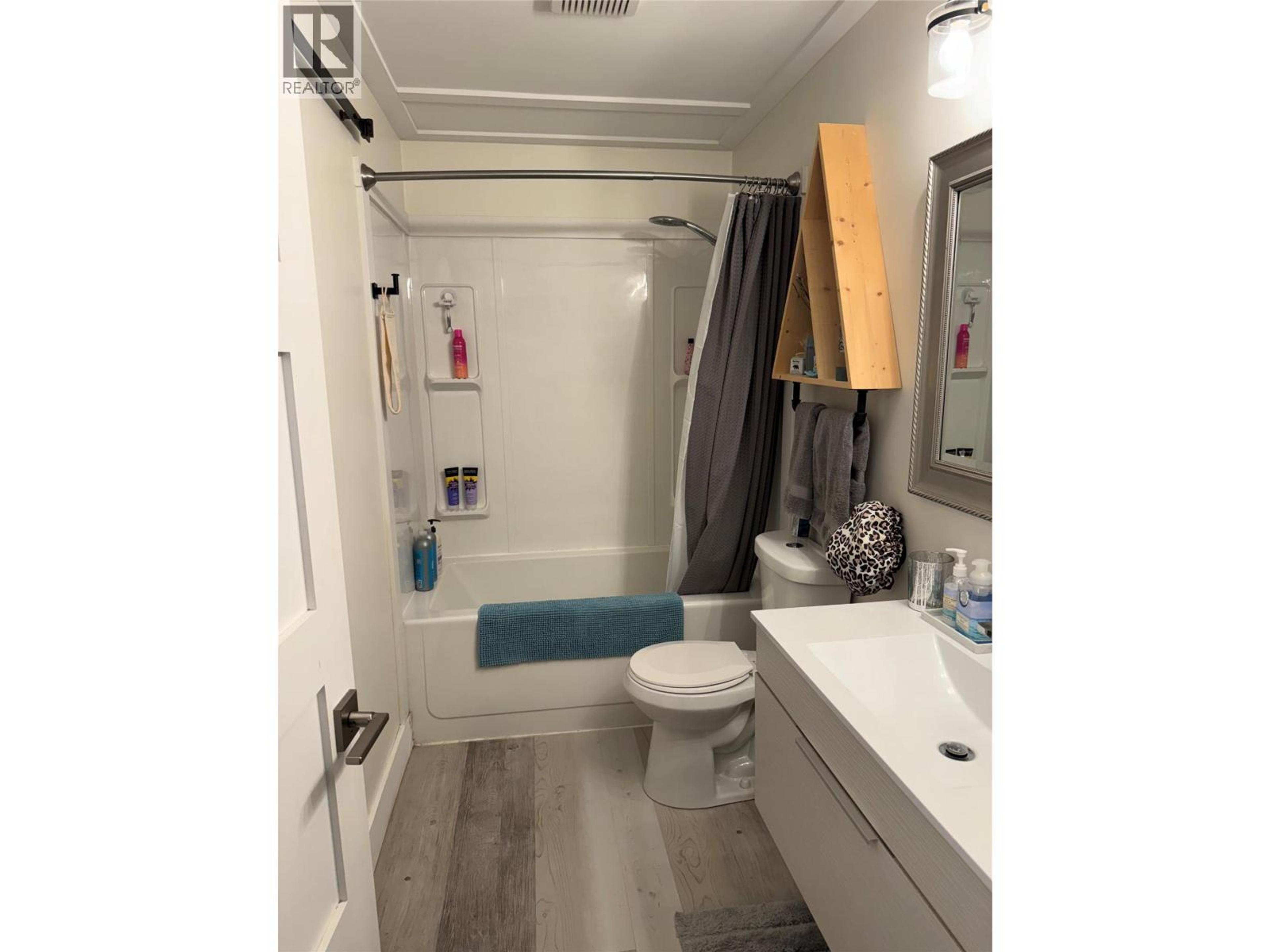 #5 1211 9TH STREET - 16