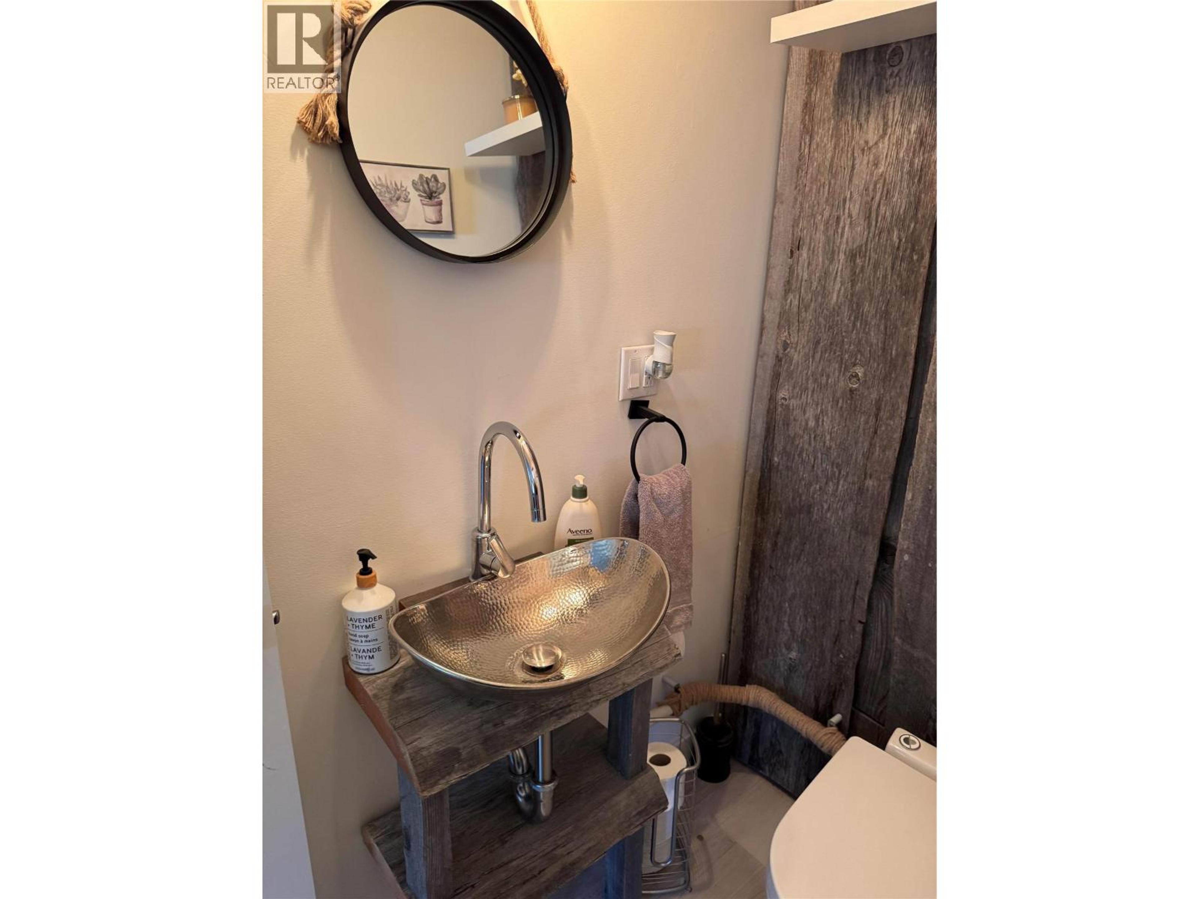 #5 1211 9TH STREET - 19