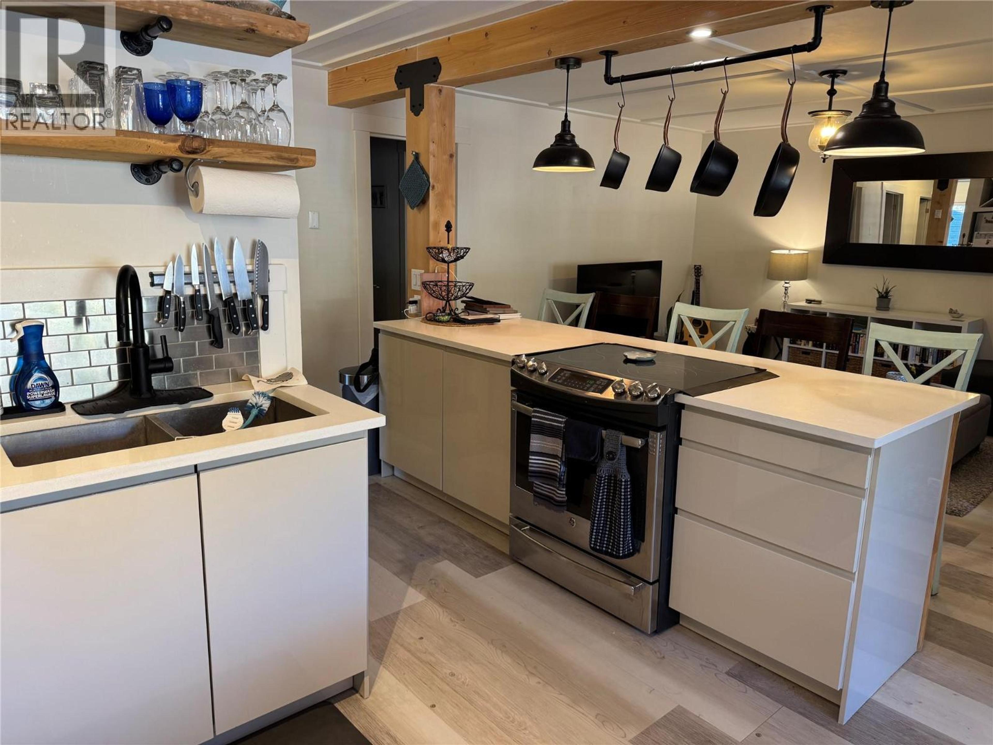 #5 1211 9TH STREET - 7