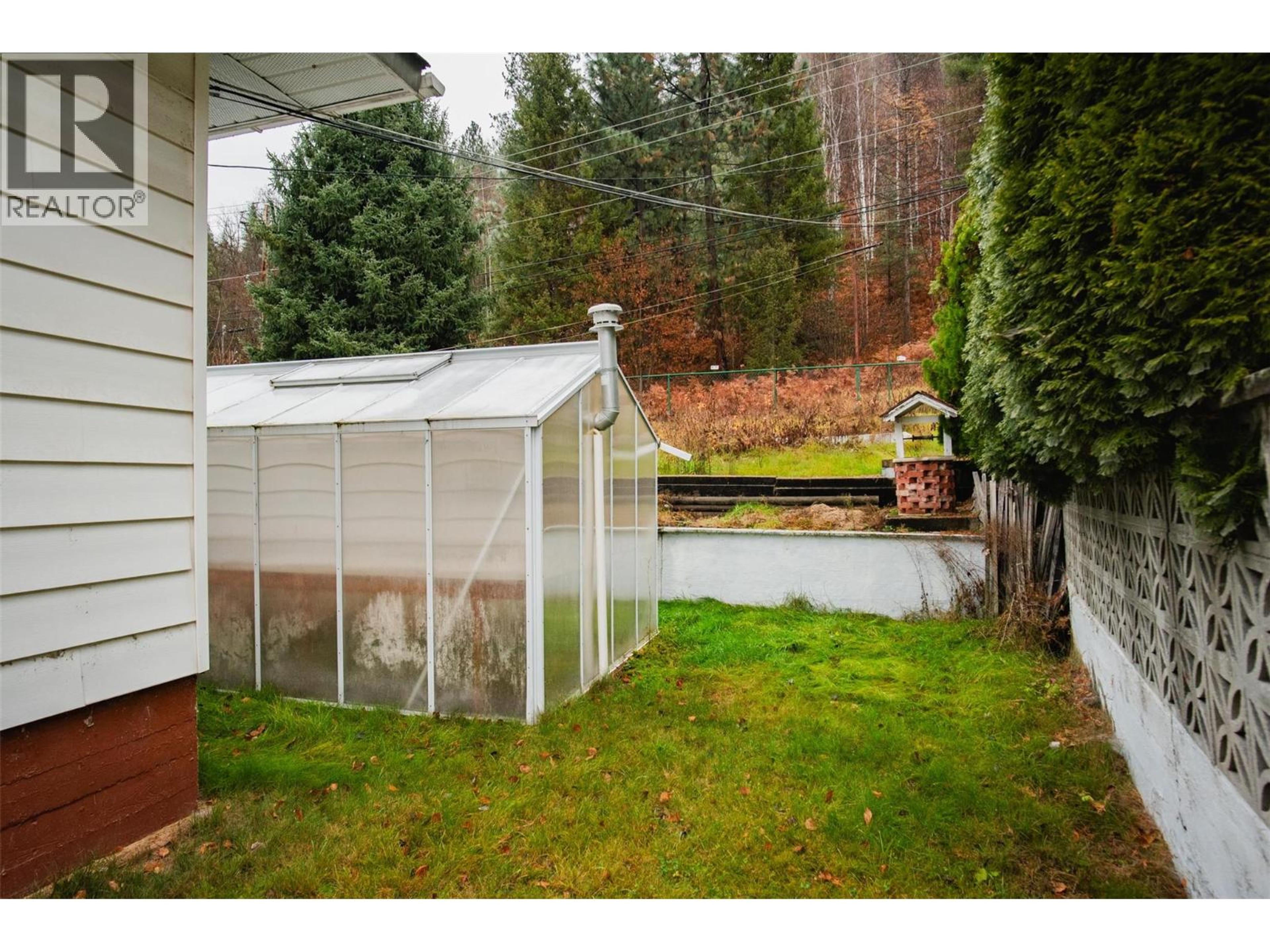 39 HILLSIDE DRIVE - 32