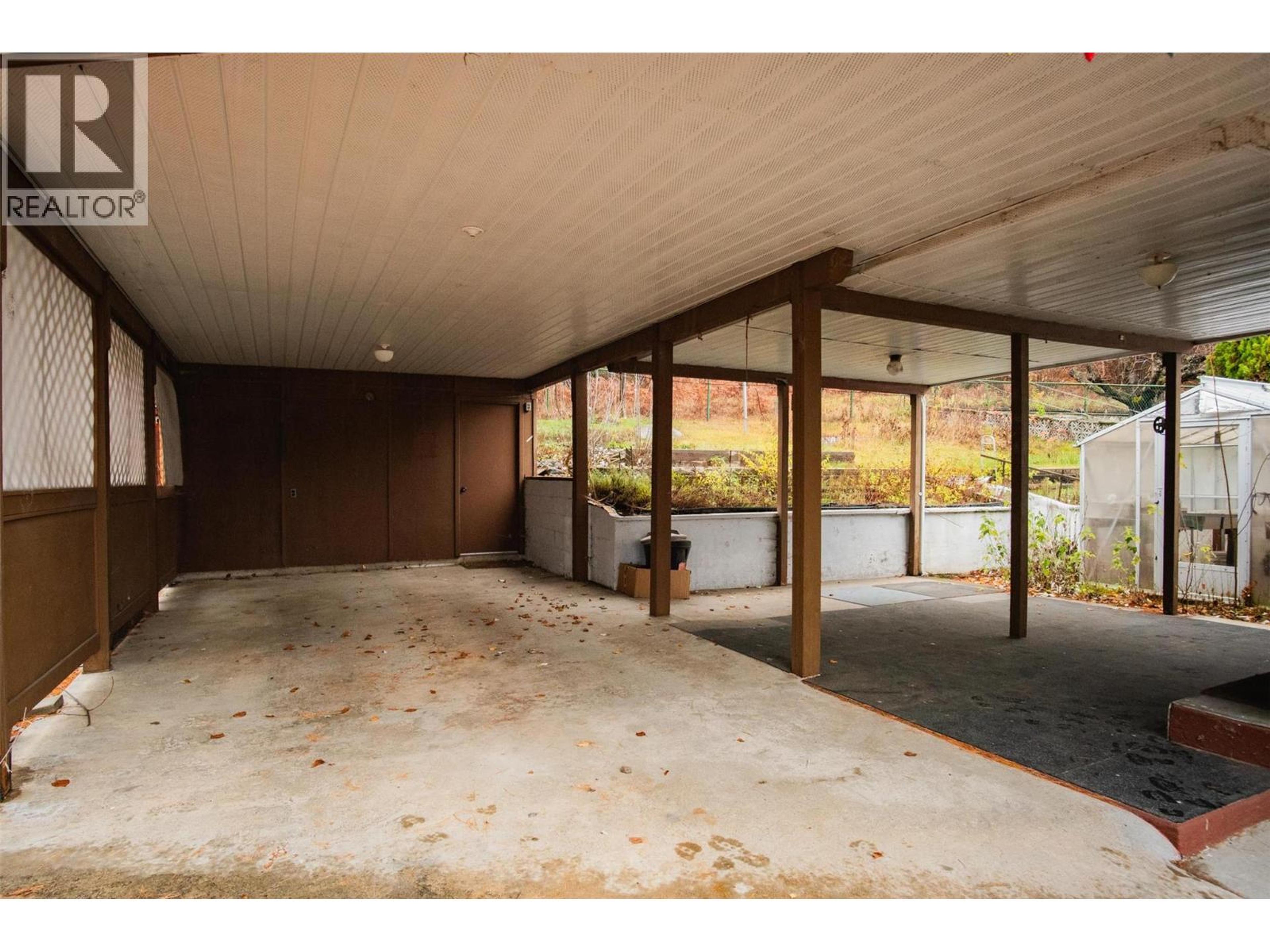 39 HILLSIDE DRIVE - 26